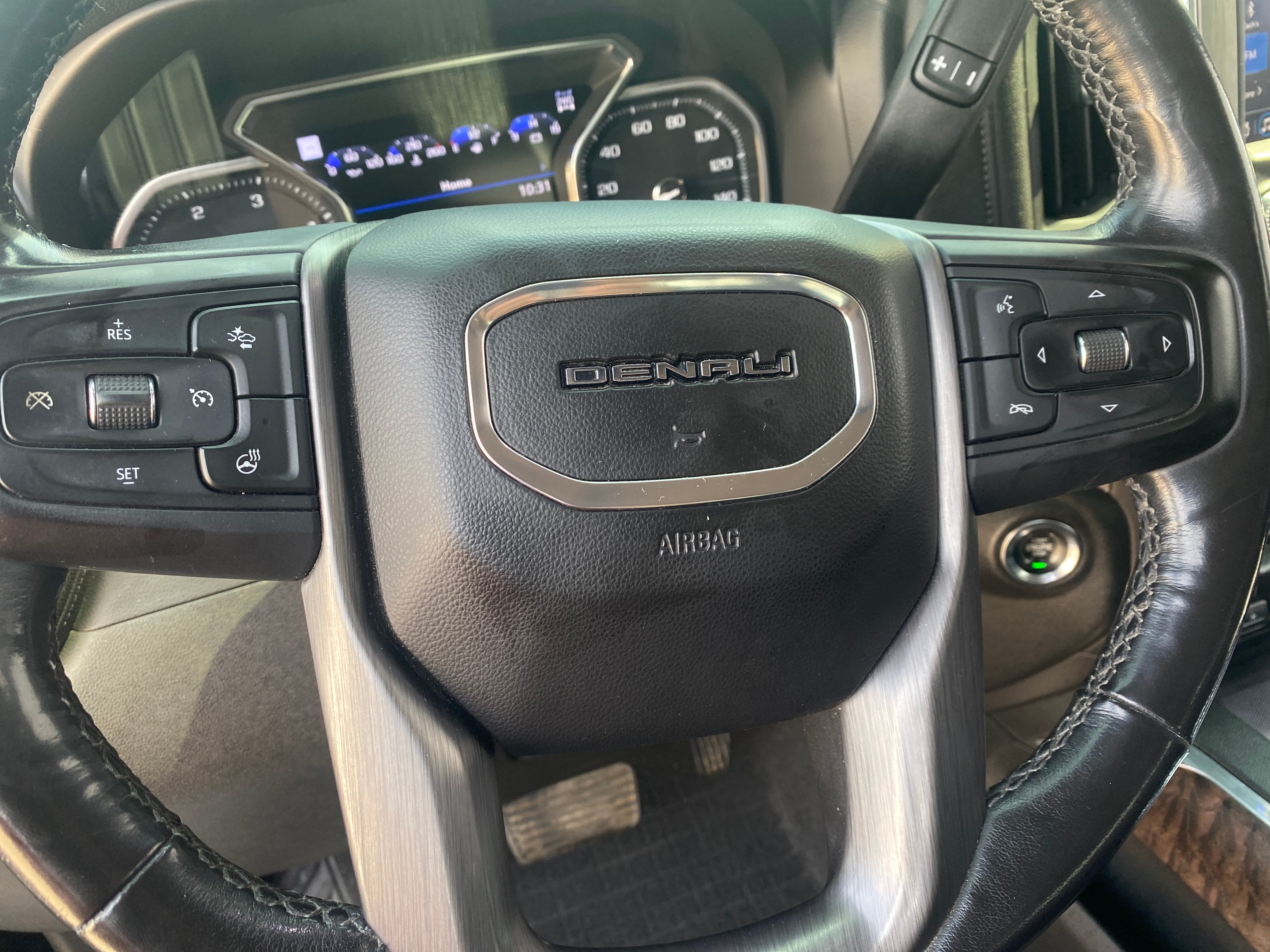 2020 GMC Sierra 2500 Denali 4