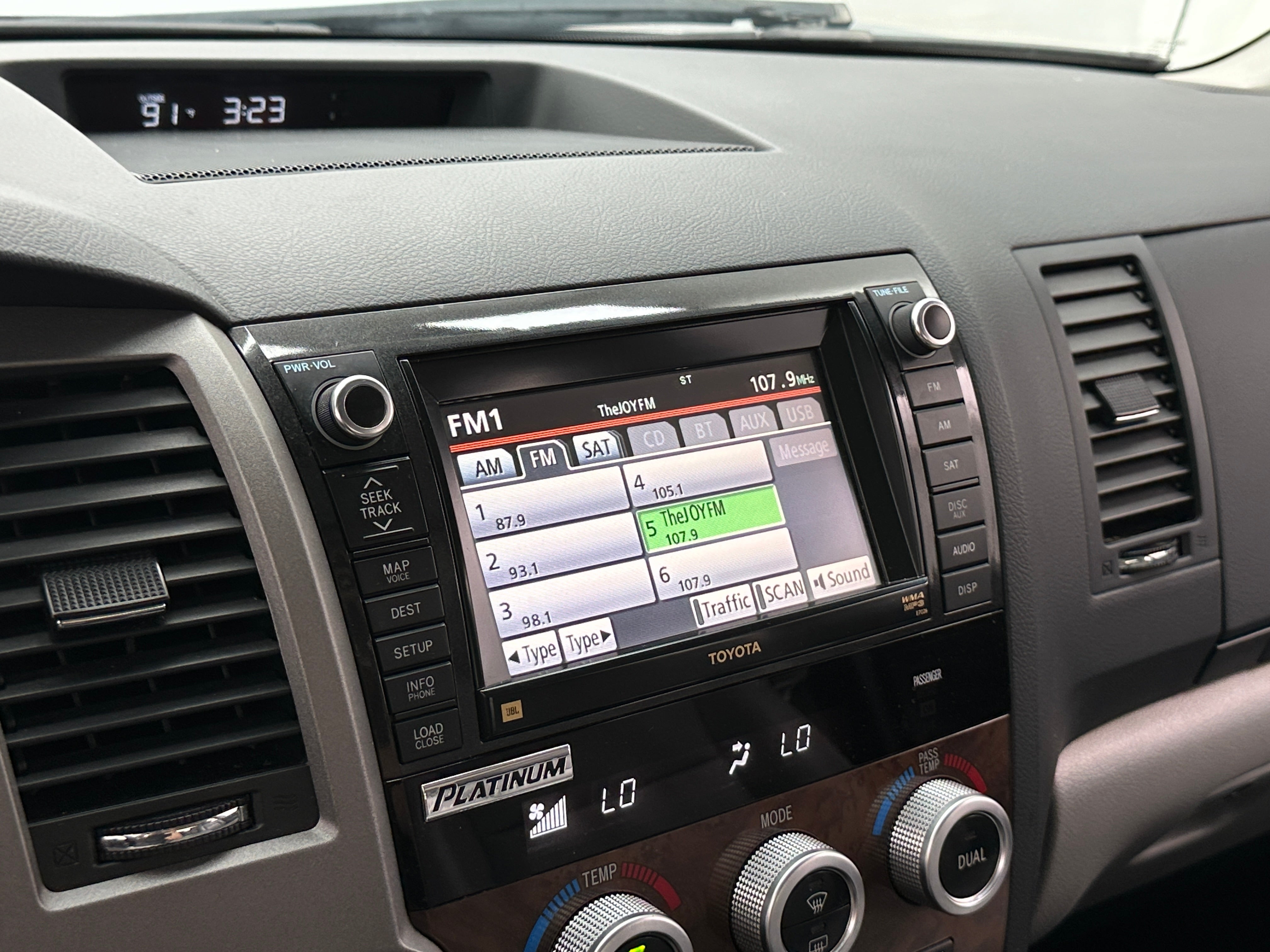 2013 Toyota Tundra Platinum 3