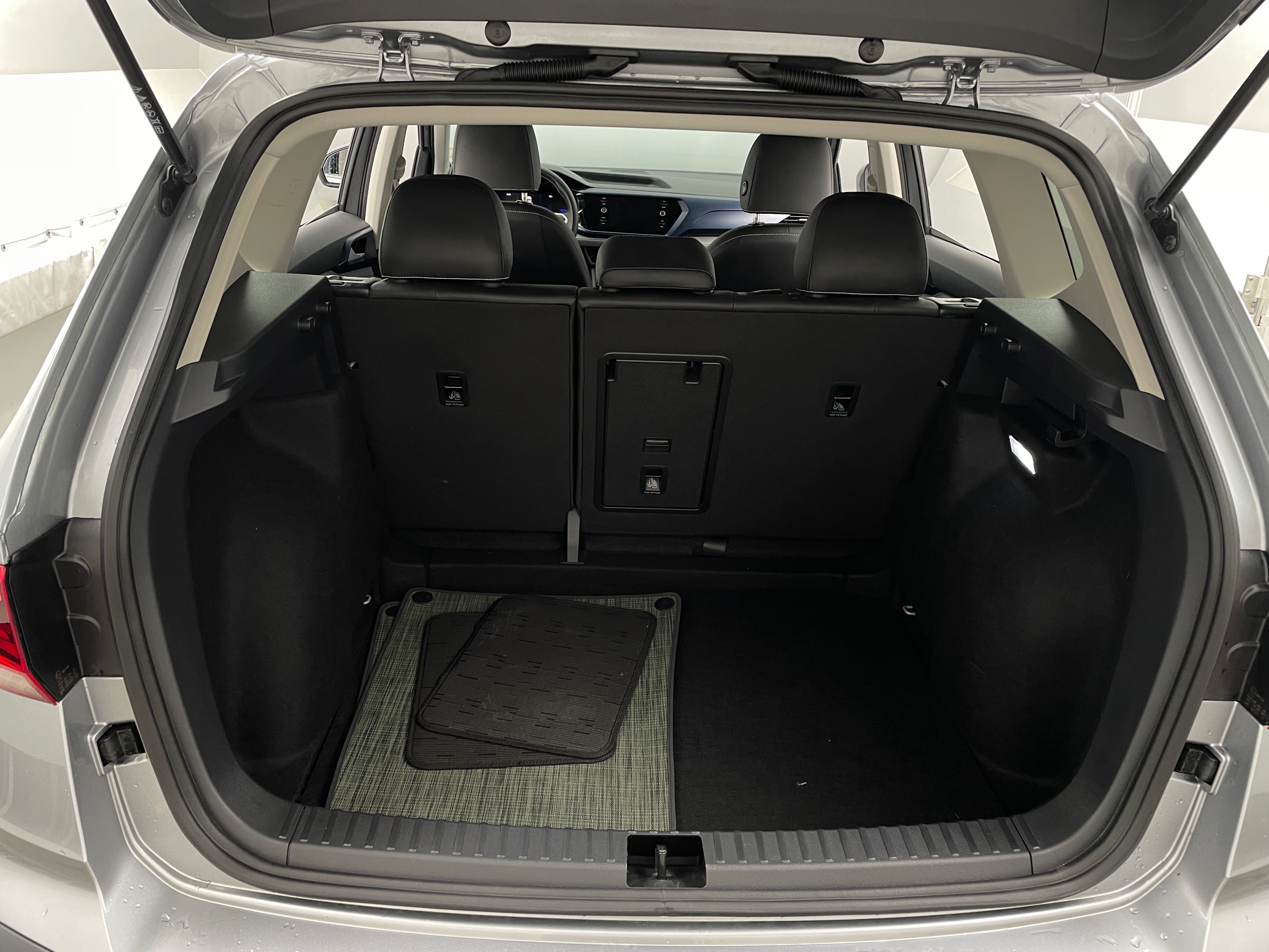 2024 Volkswagen Taos SE 6
