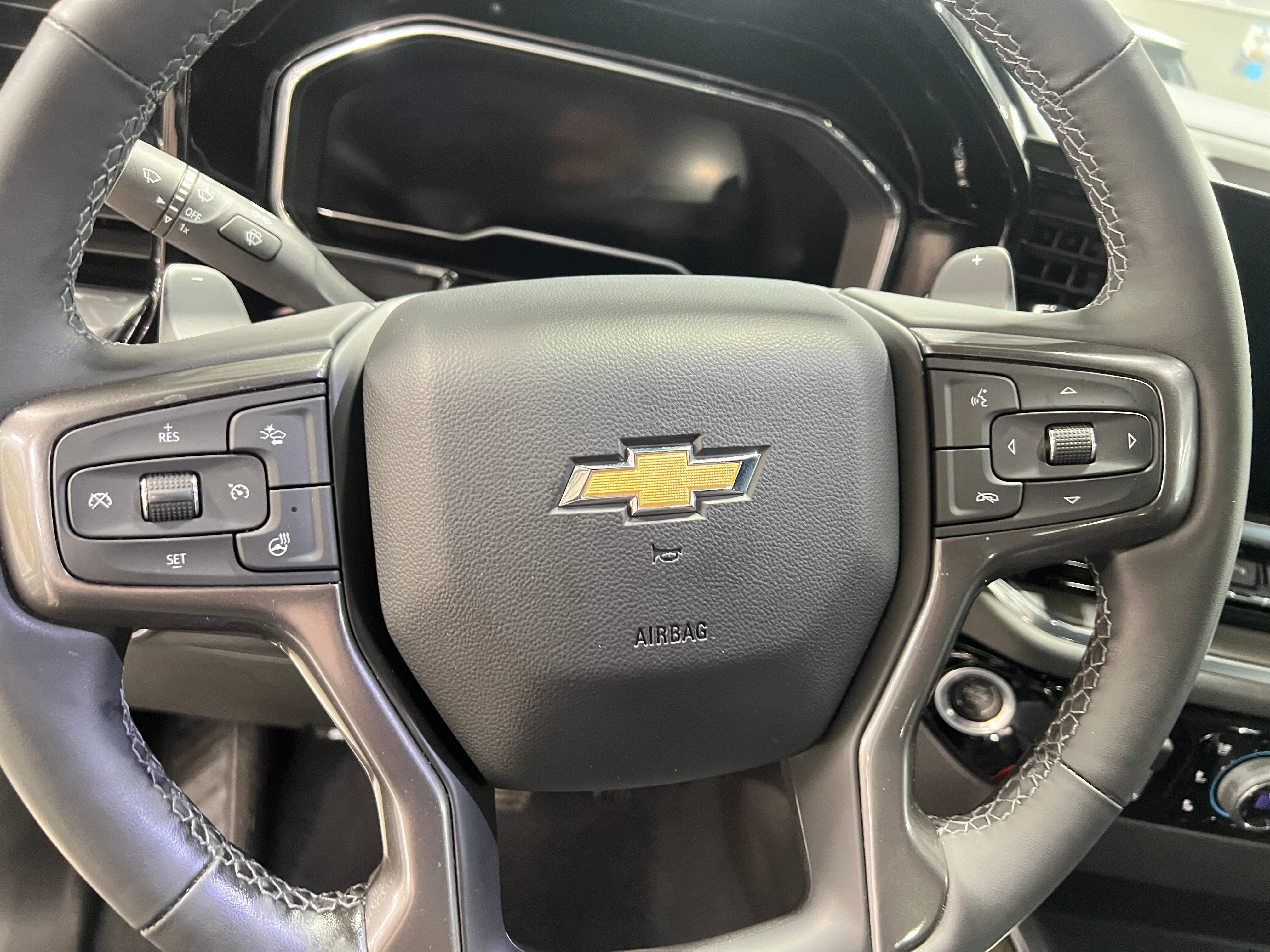 2023 Chevrolet Silverado 1500 High Country 4