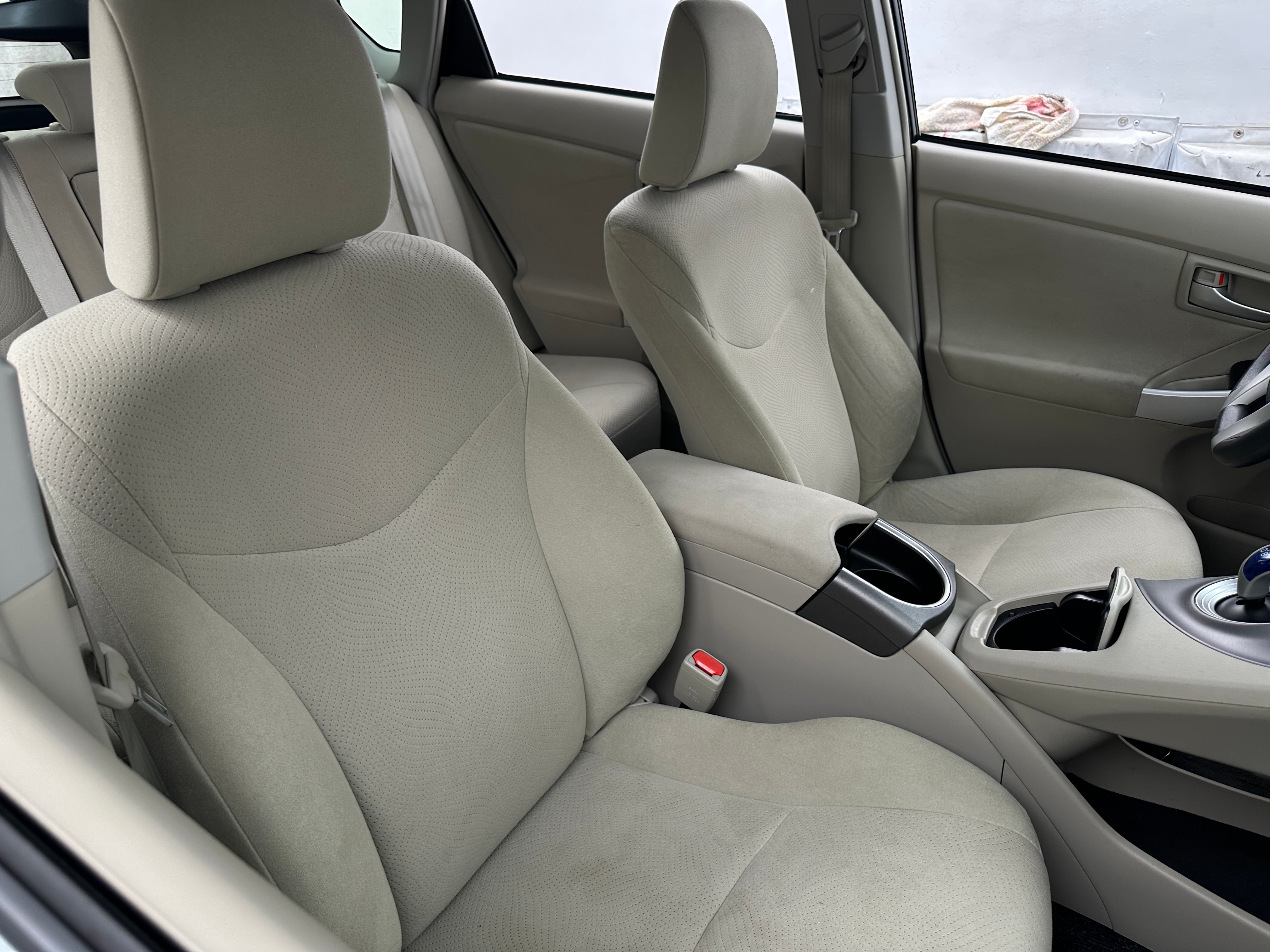 2014 Toyota Prius Three 2