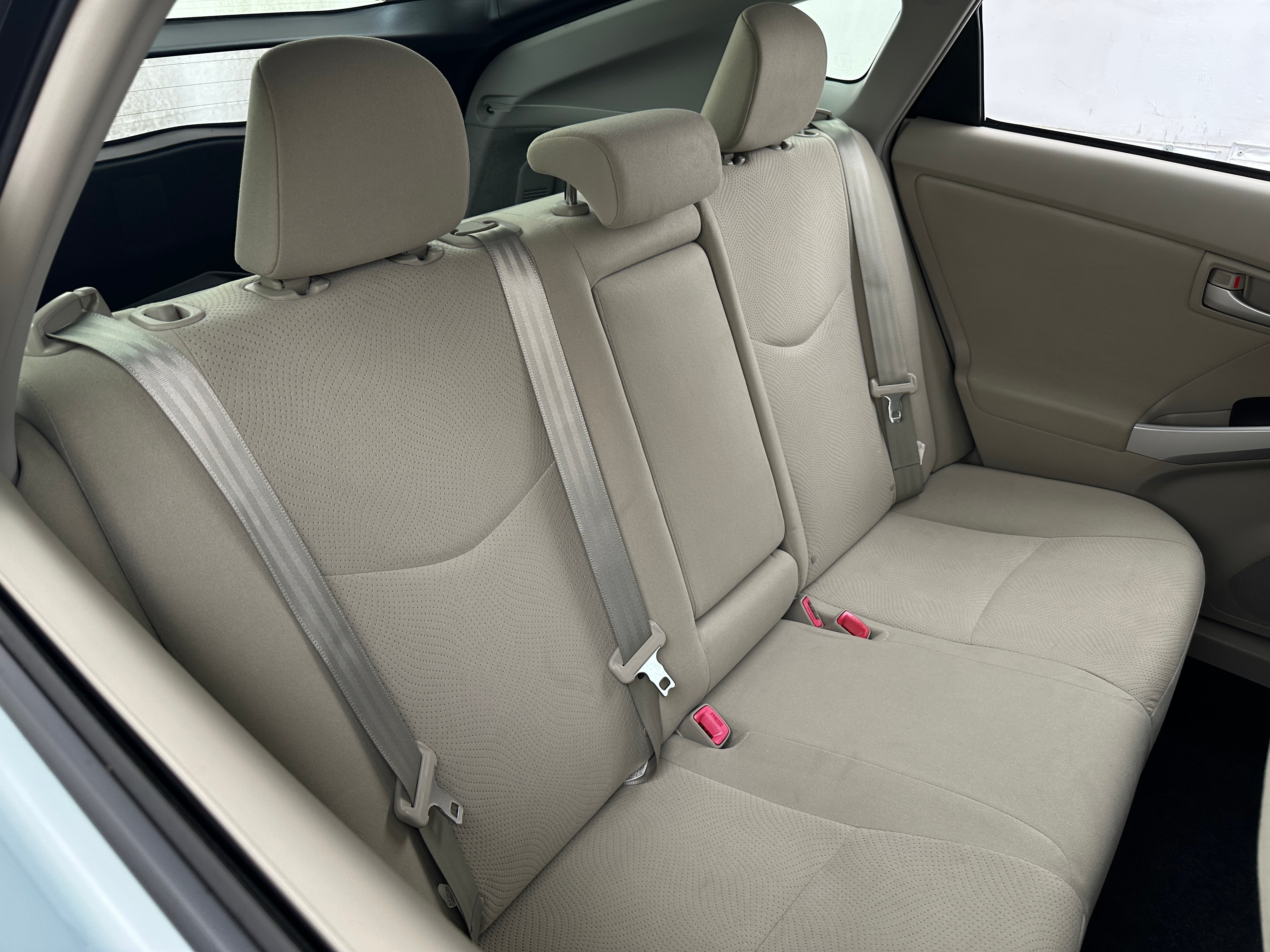 2014 Toyota Prius Three 6