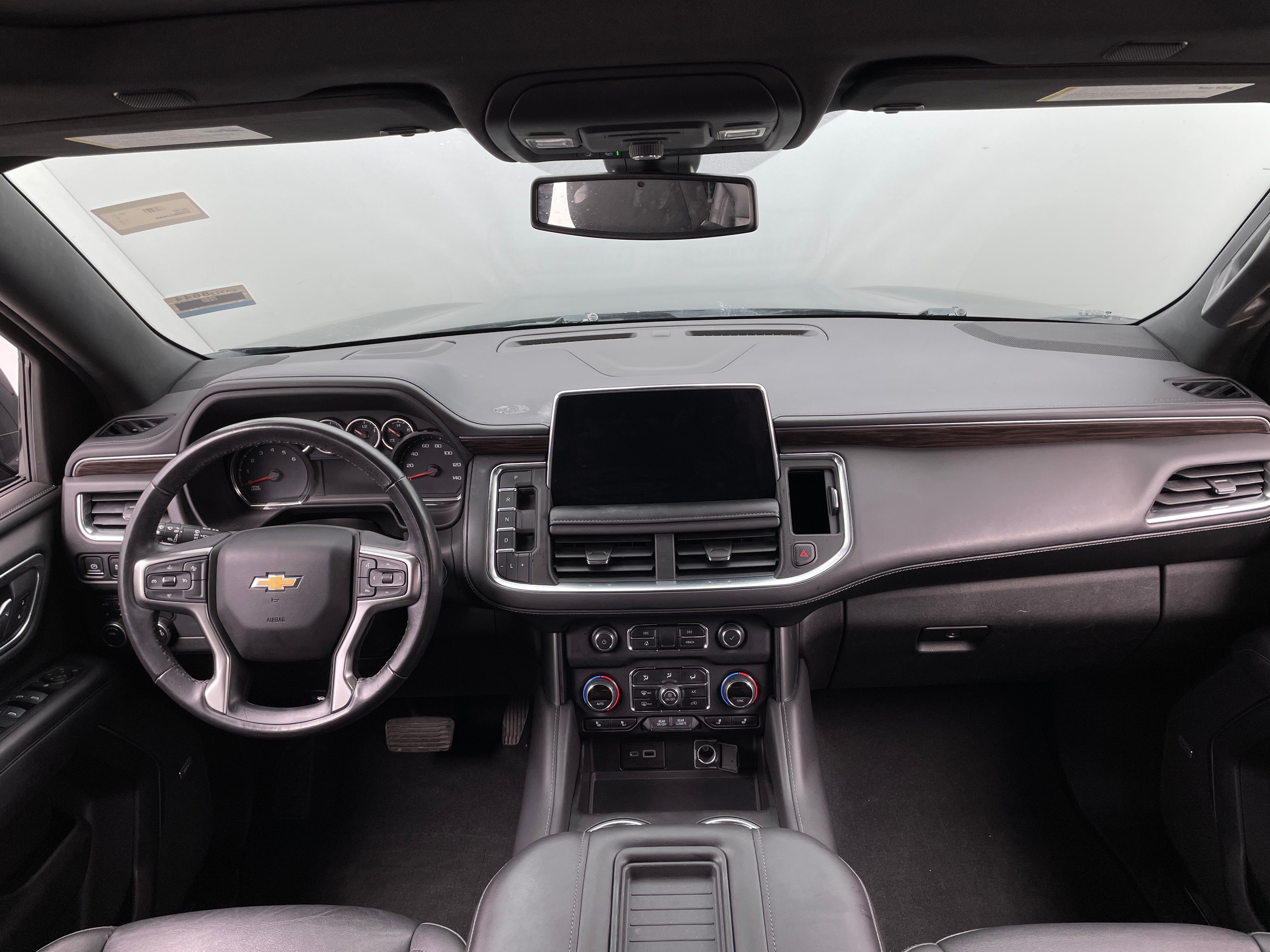 2021 Chevrolet Suburban LT 2