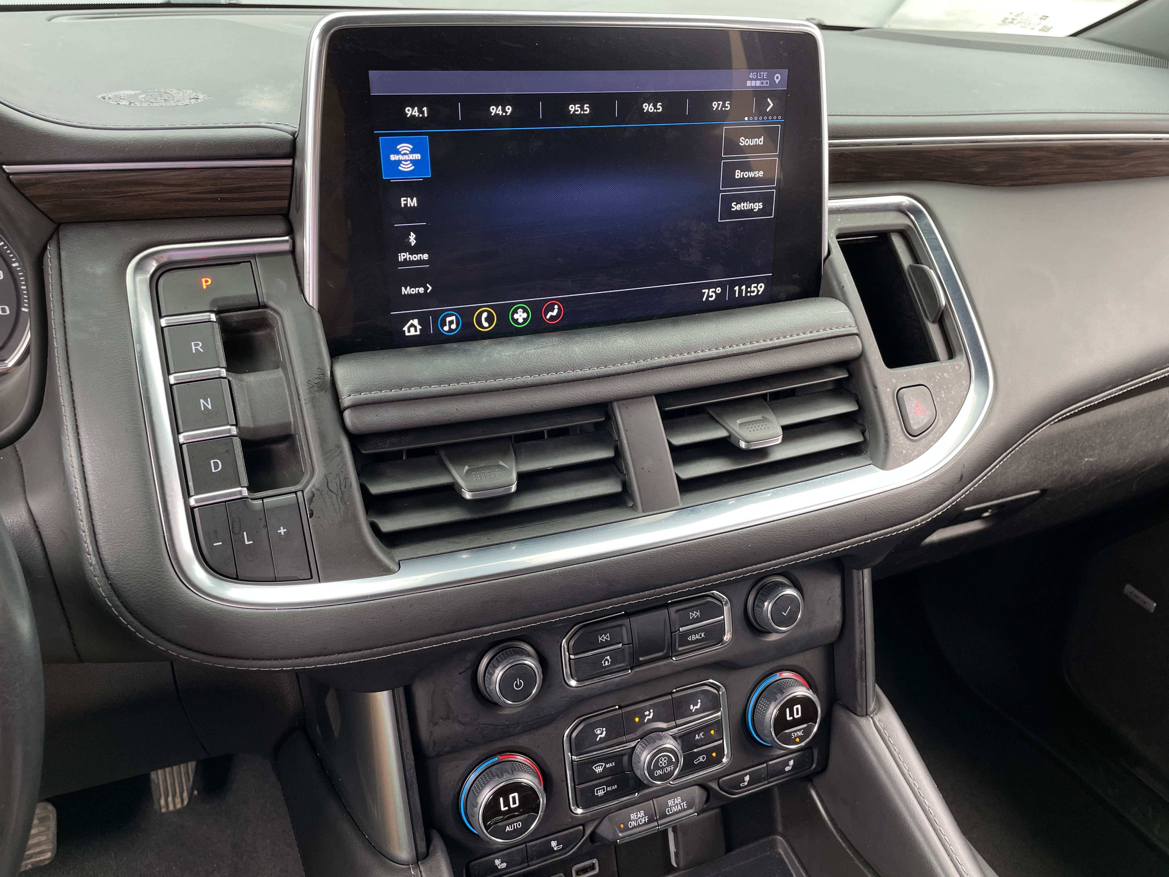 2021 Chevrolet Suburban LT 3