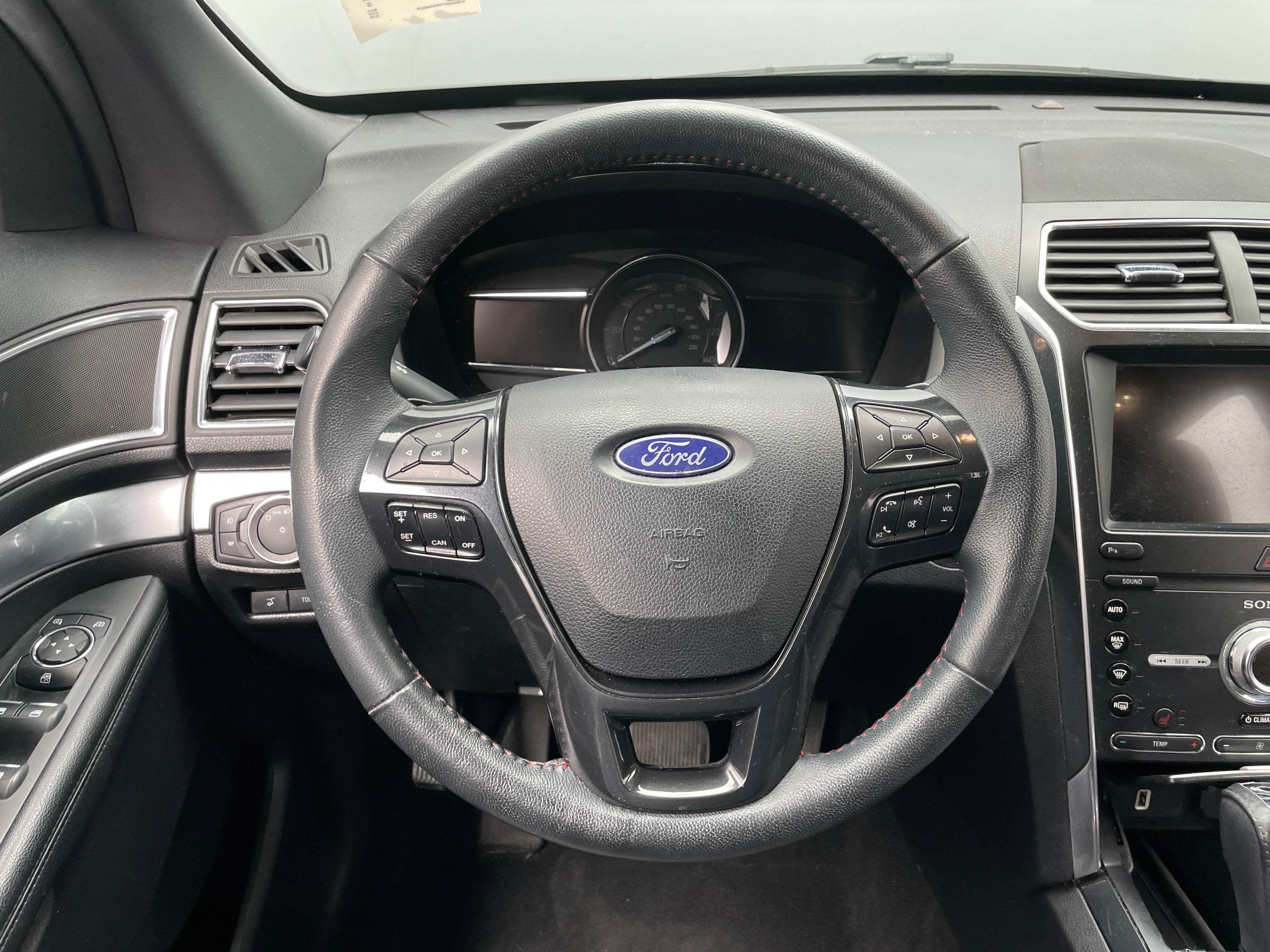 2019 Ford Explorer Sport 4