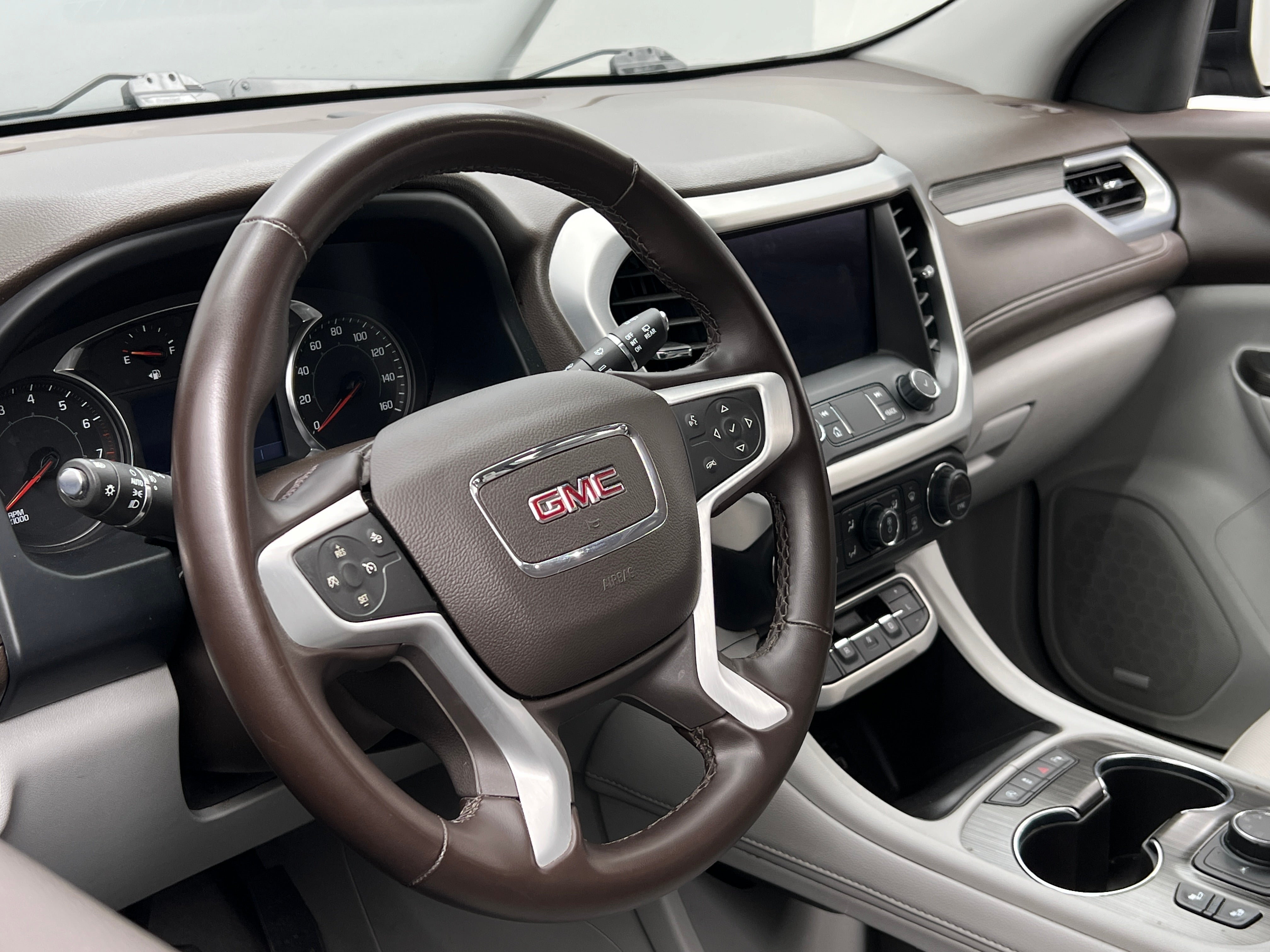 2023 GMC Acadia SLT 4
