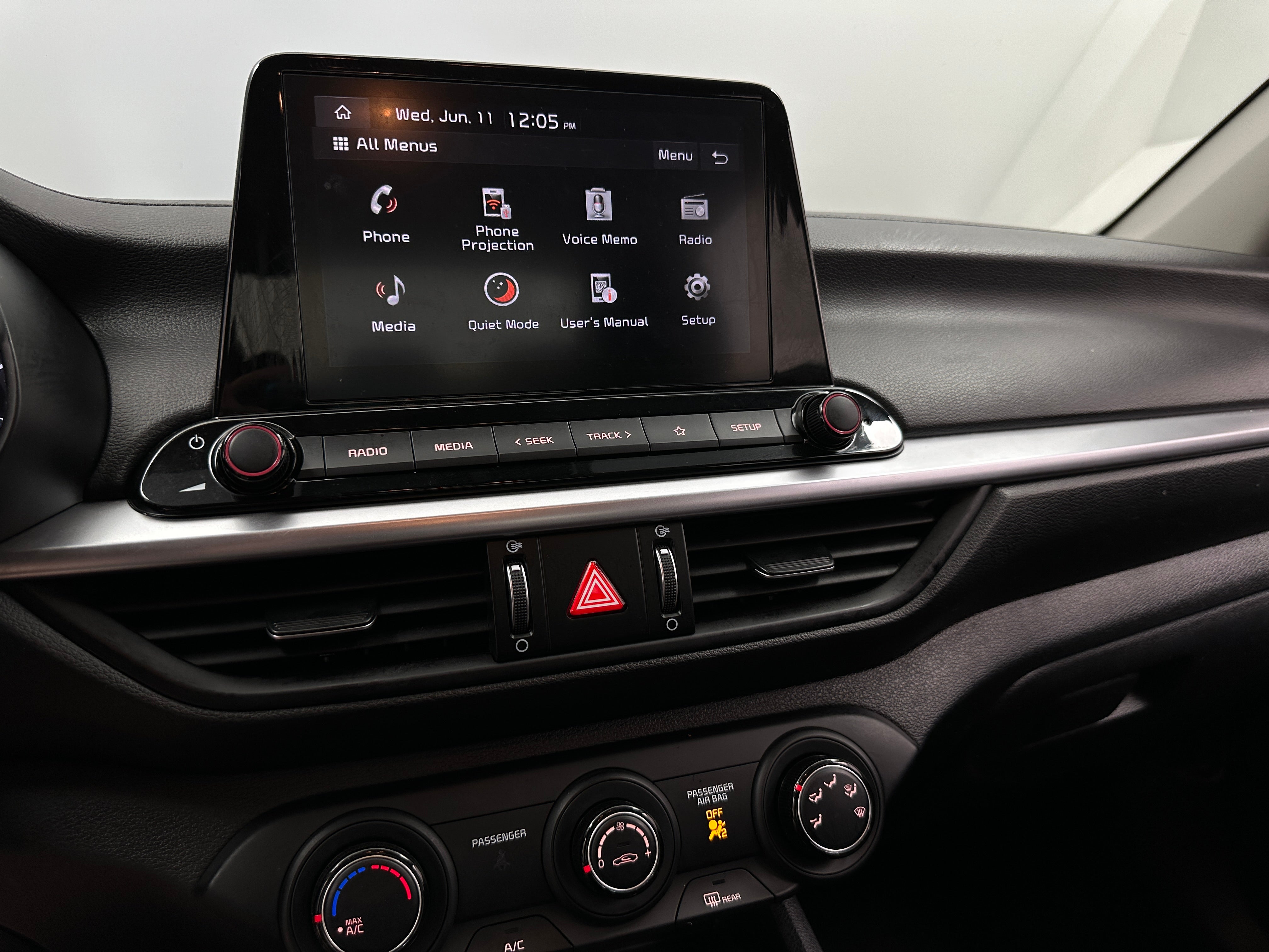 2023 Kia Forte LXS 4