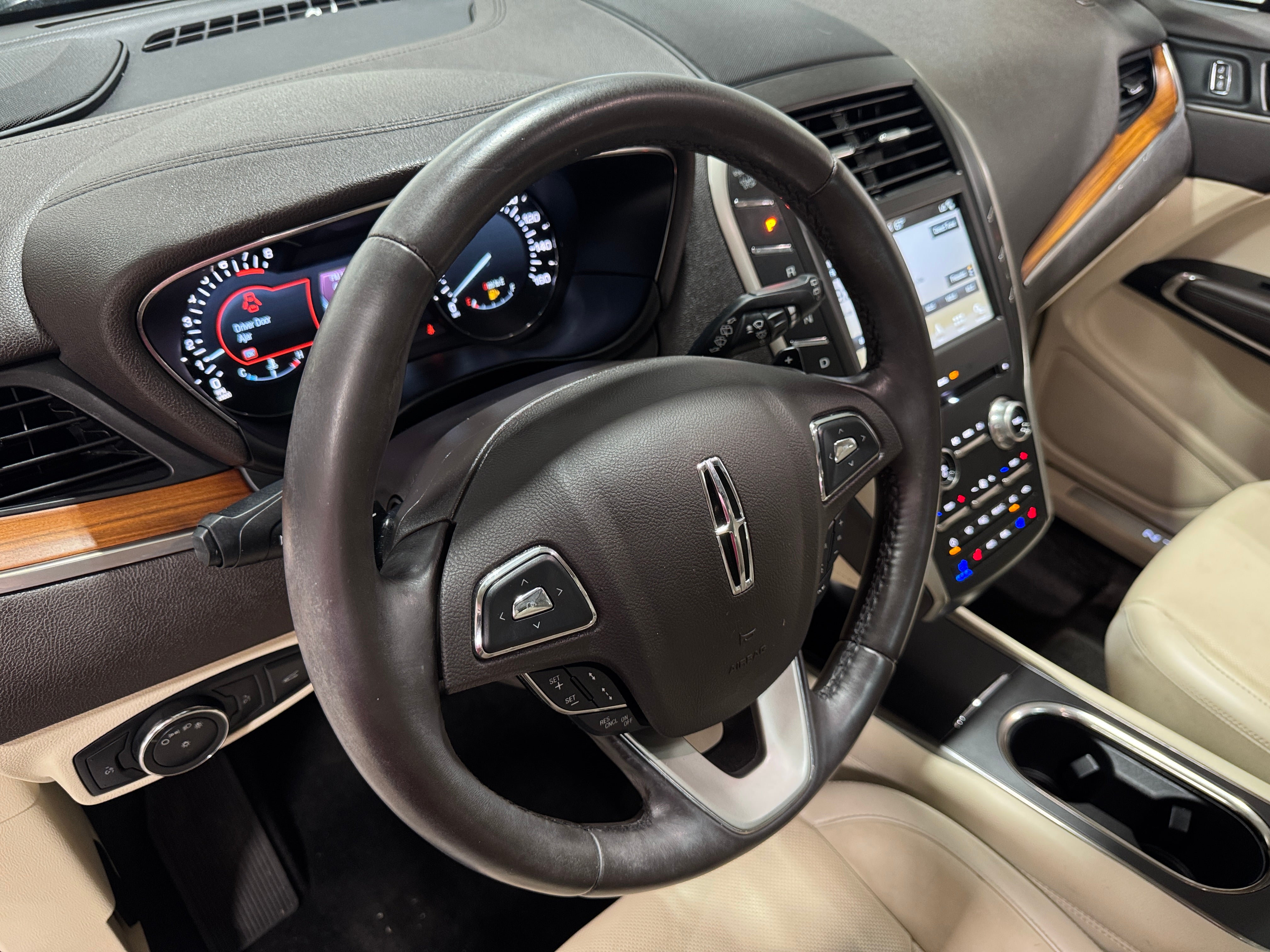 2016 Lincoln MKC Reserve 2