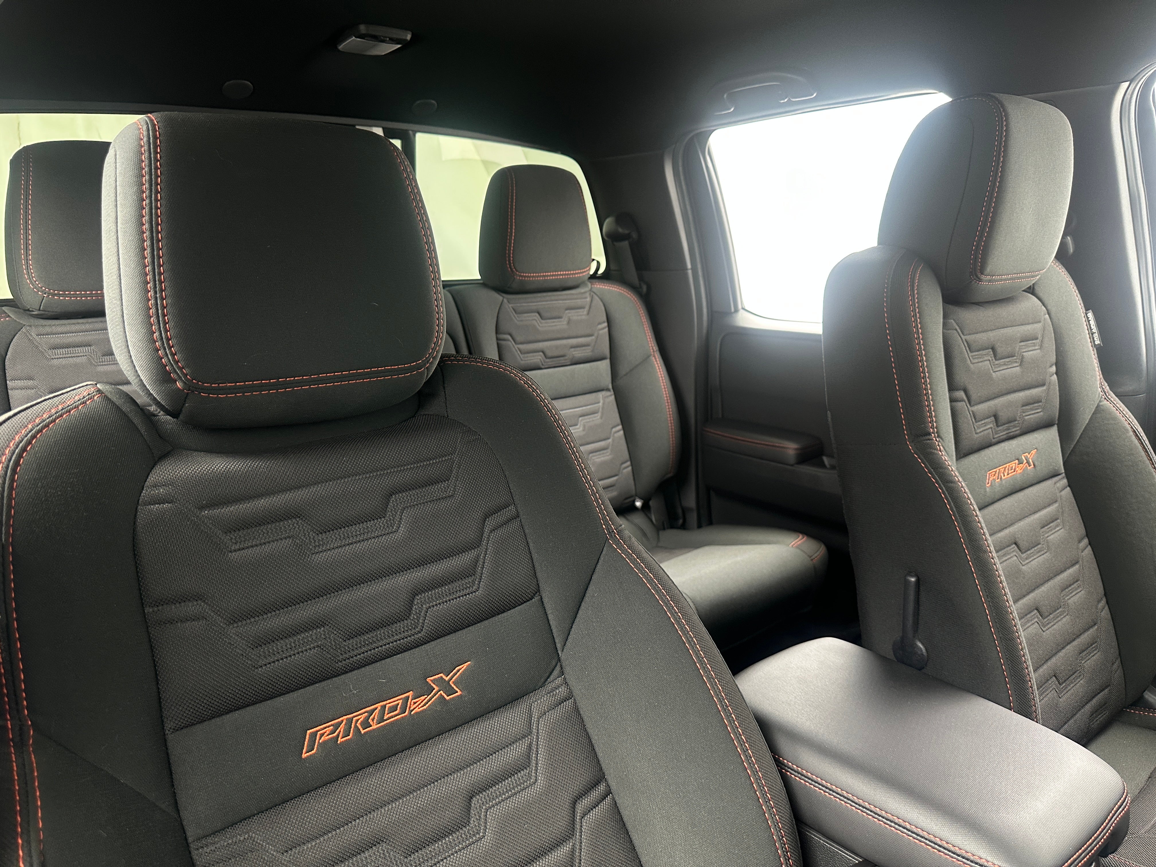 2023 Nissan Frontier PRO-X 2