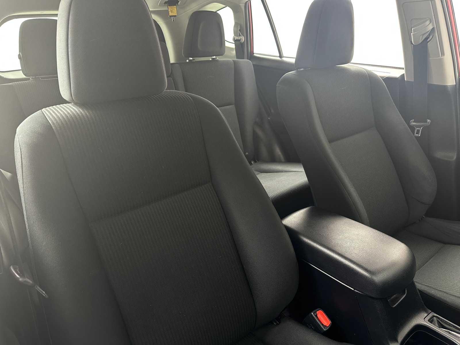 Thumbnail: 2016 Toyota RAV4 - 2