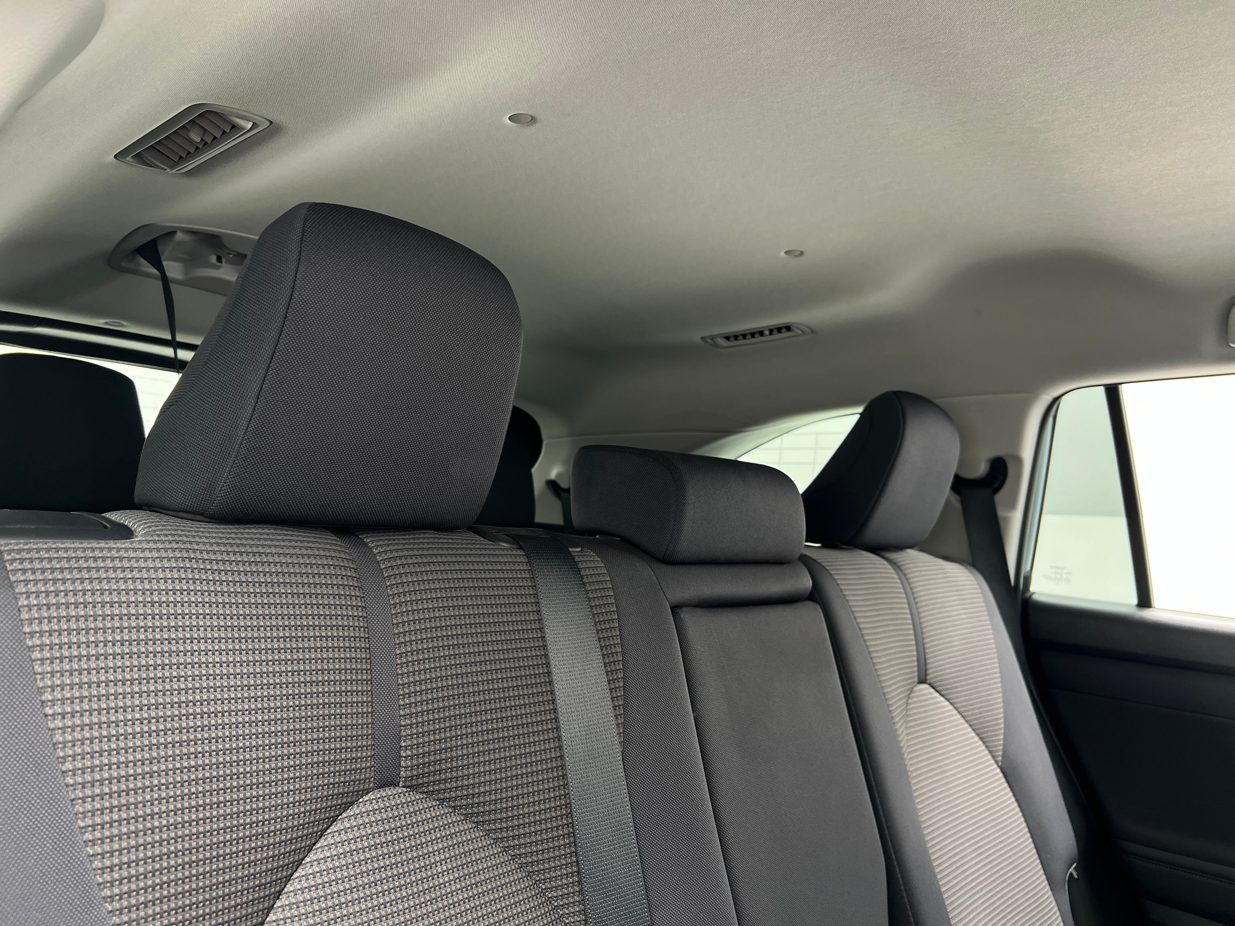 2023 Toyota Highlander LE 6