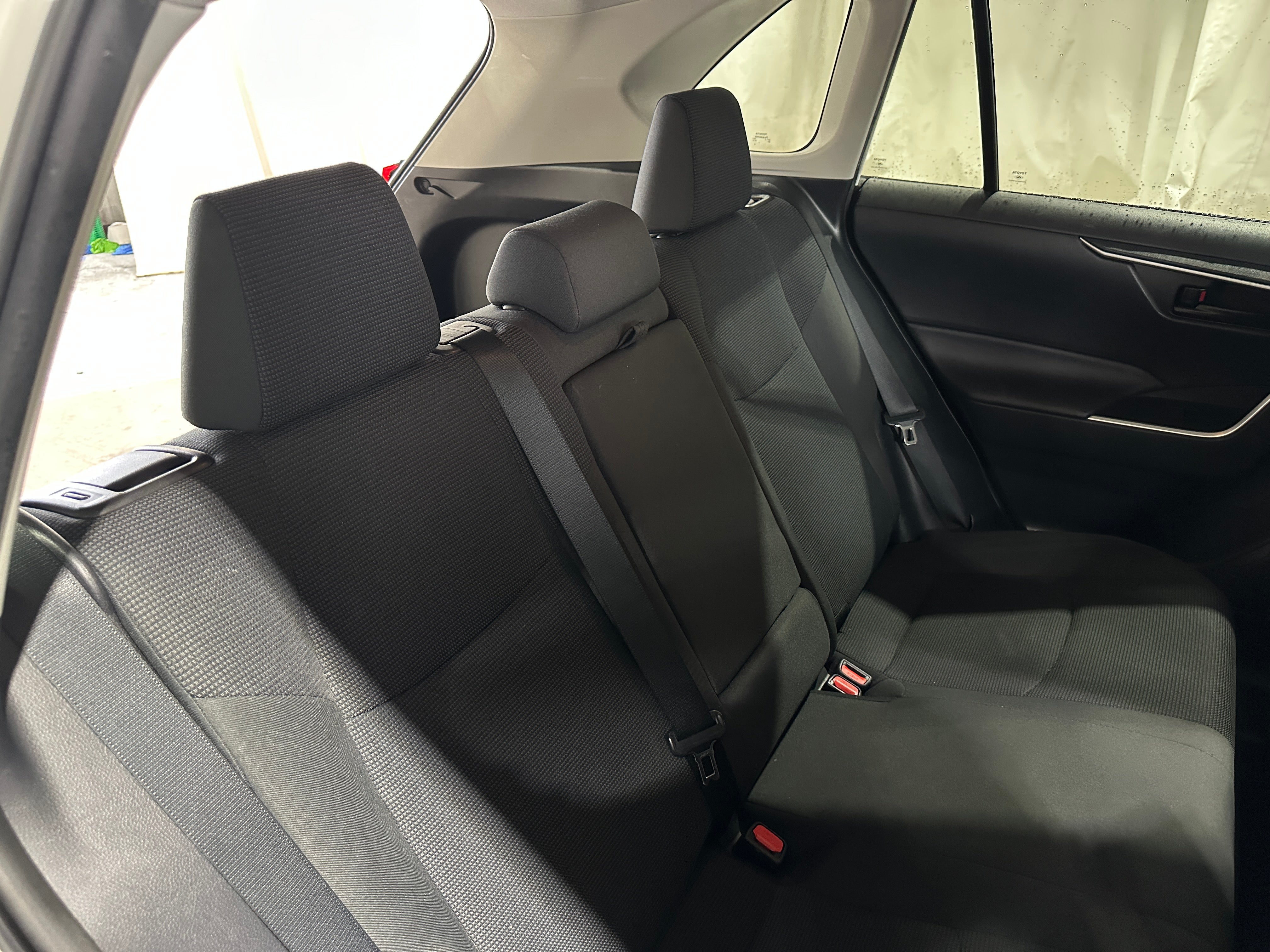 2019 Toyota RAV4 LE 6