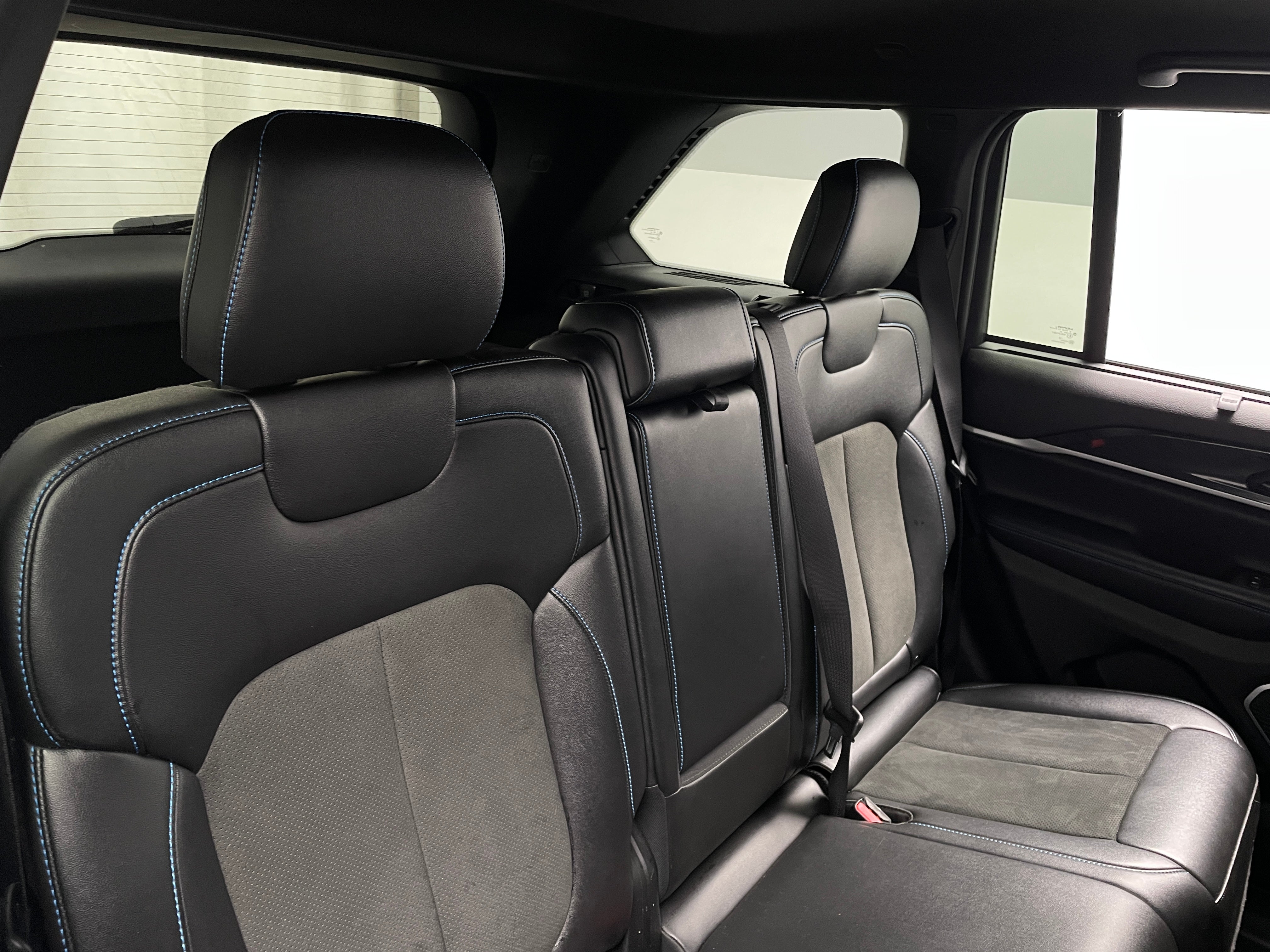 2022 Jeep Grand Cherokee Trailhawk 4xe 5
