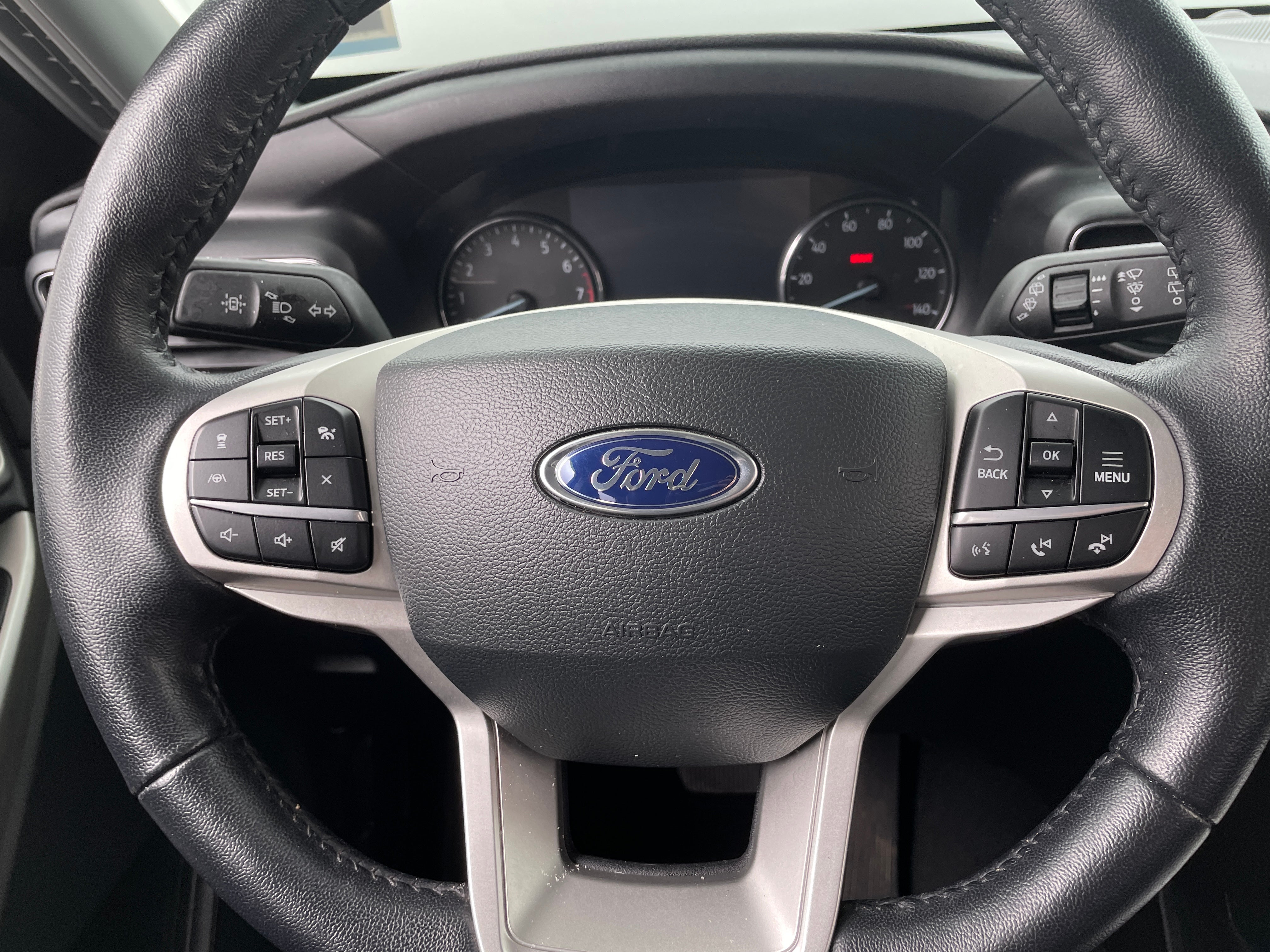 2023 Ford Explorer Limited 4