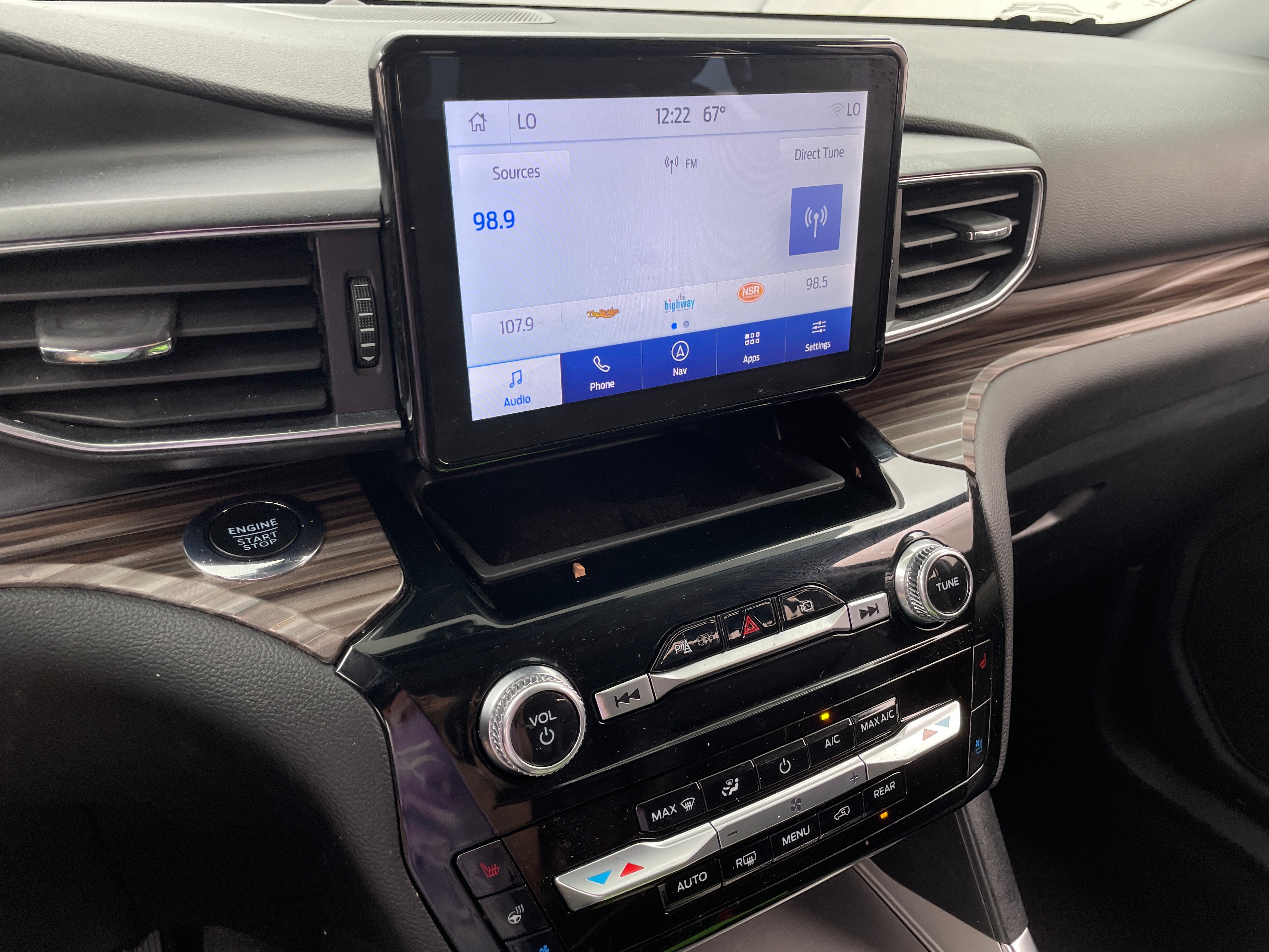 2023 Ford Explorer Limited 3