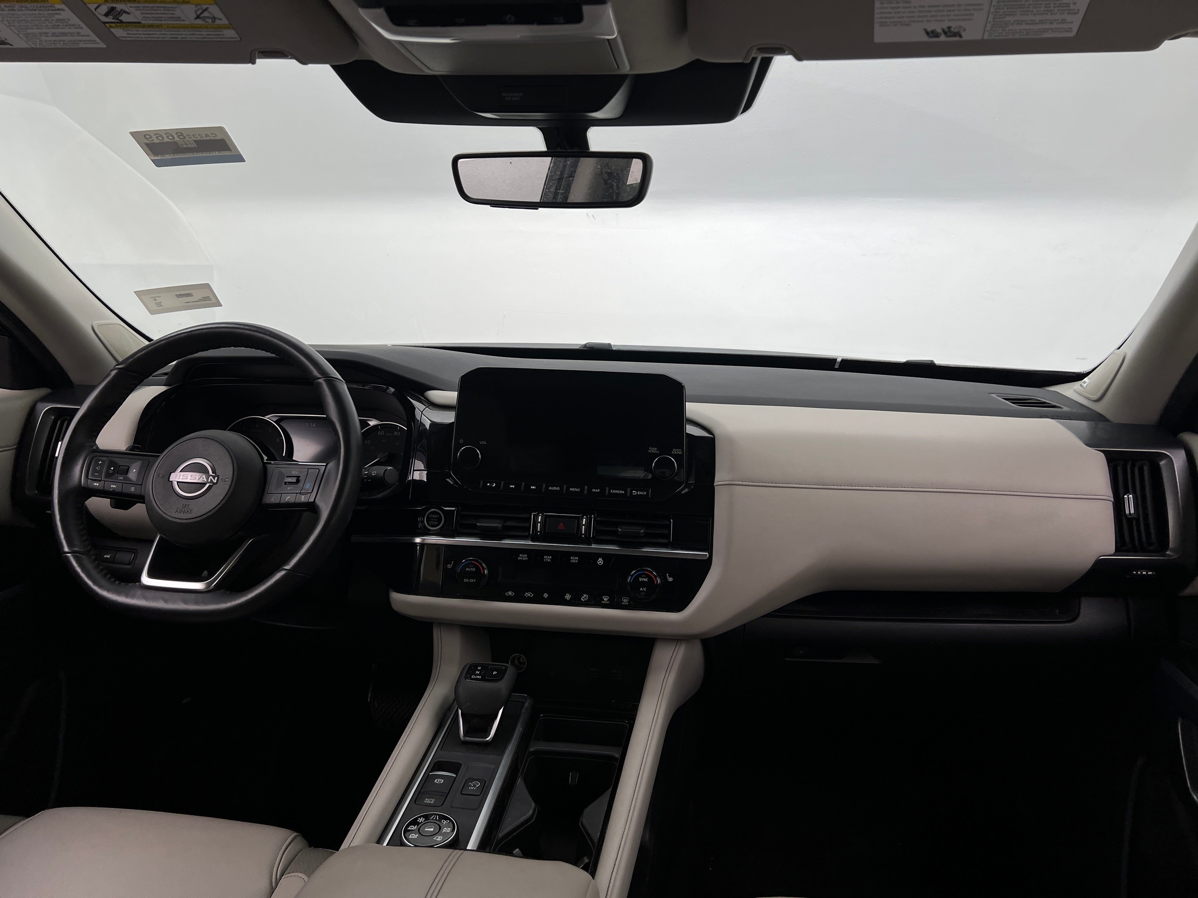 2024 Nissan Pathfinder SL 2