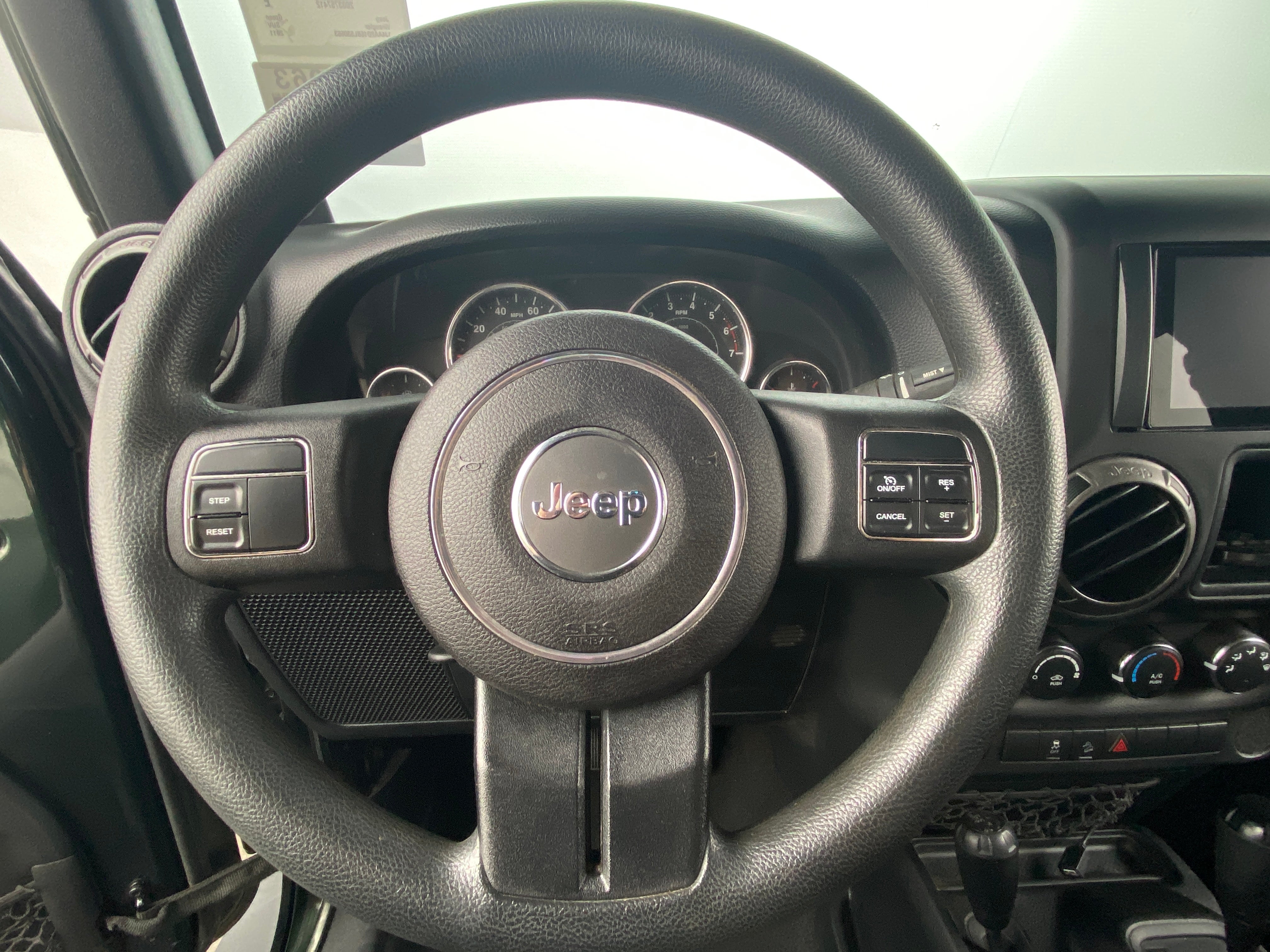 Thumbnail: 2011 Jeep Wrangler - 5
