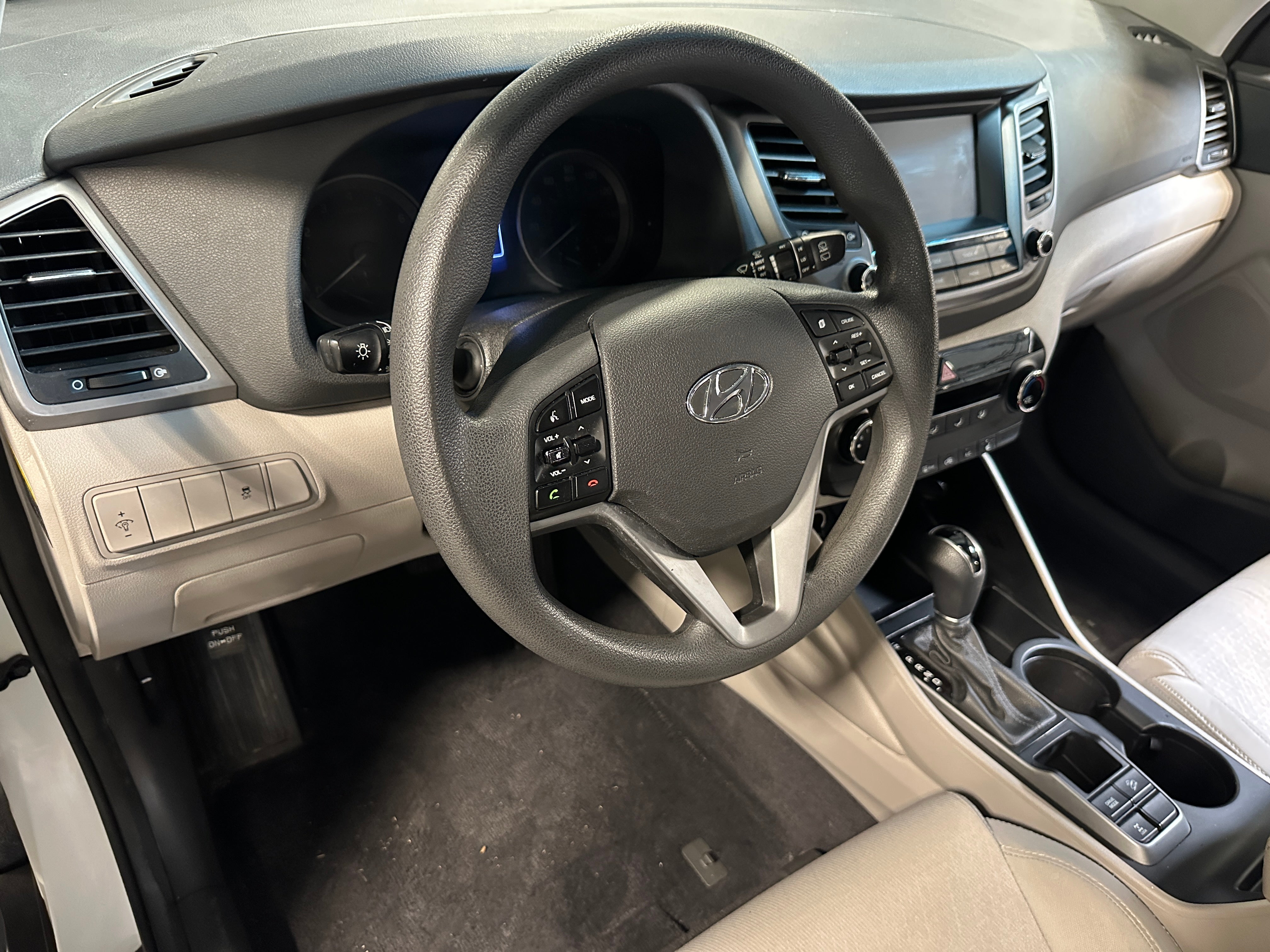 Thumbnail: 2018 Hyundai Tucson - 3