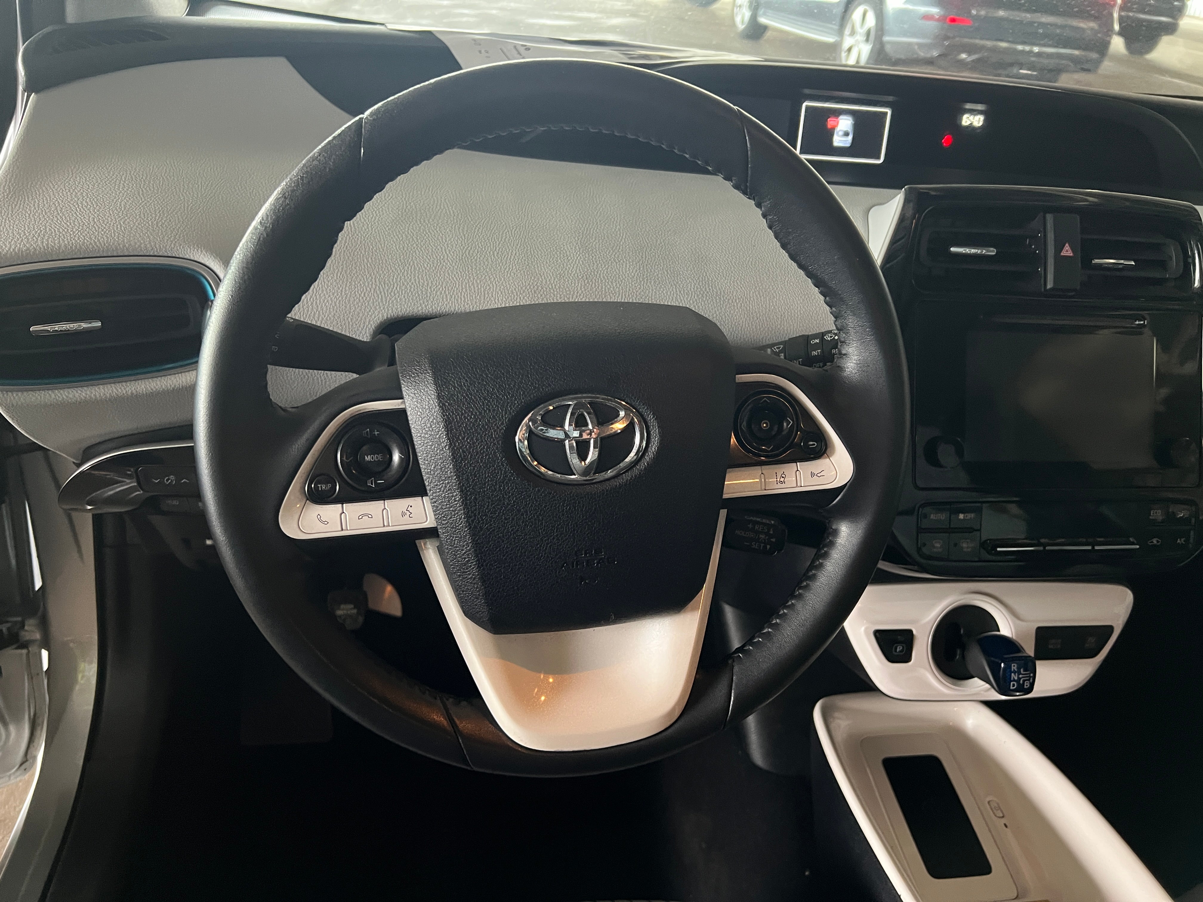 2017 Toyota Prius Three Touring 5