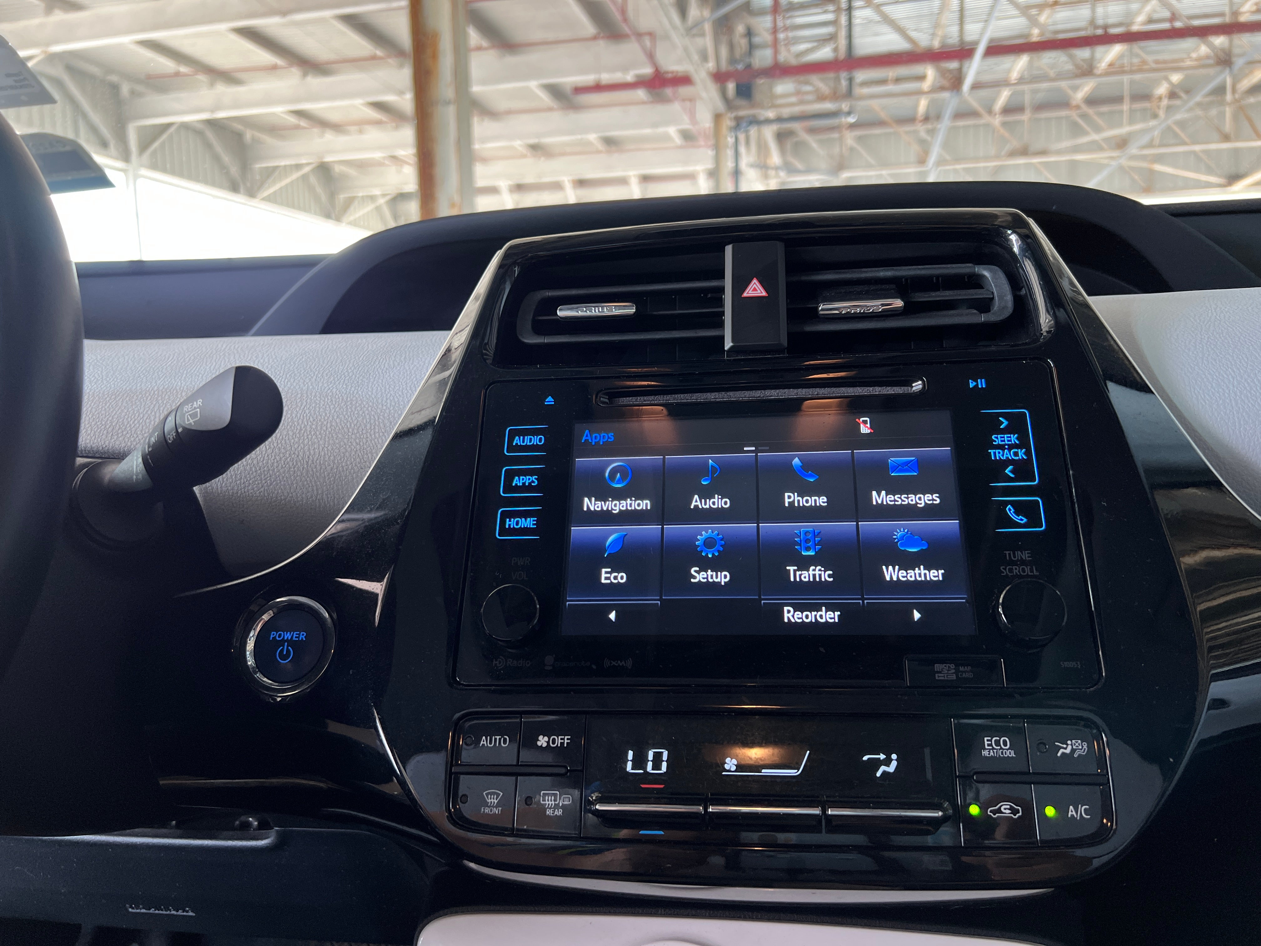 2017 Toyota Prius Three Touring 4
