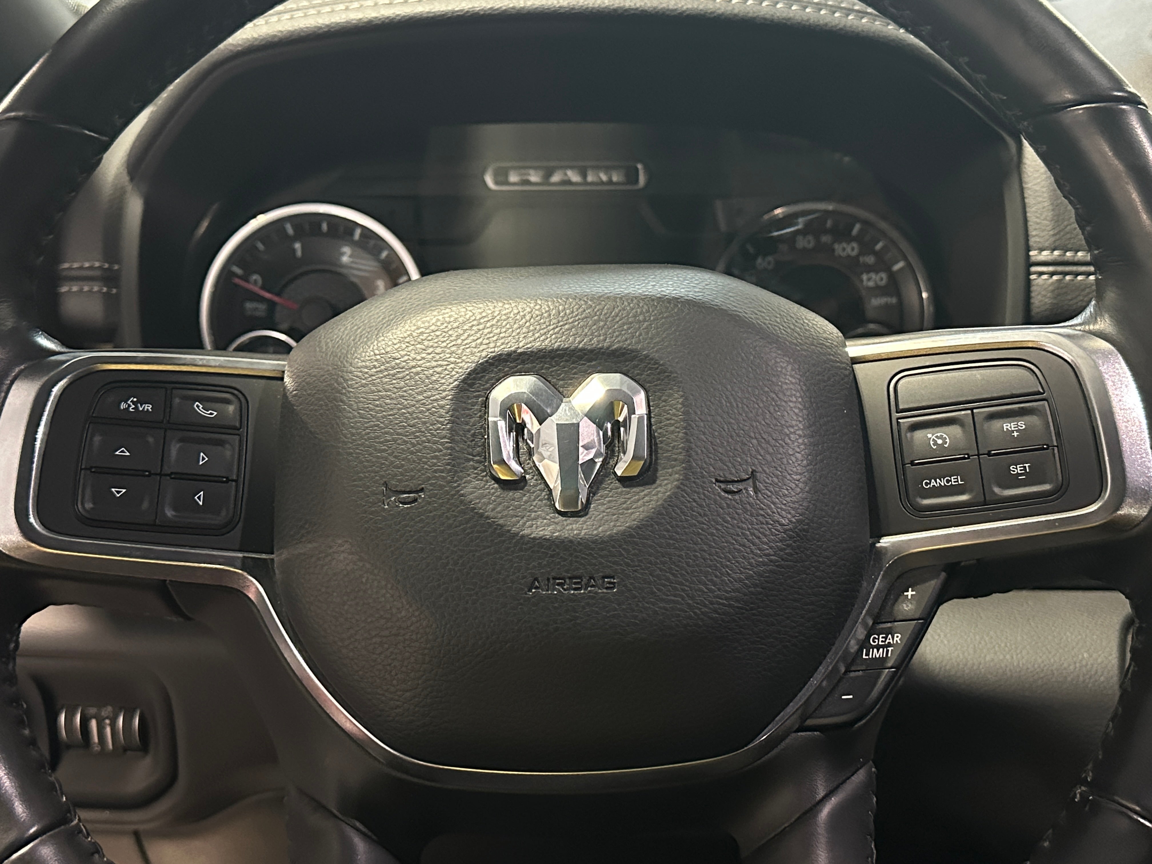 2019 RAM 2500 Laramie 5