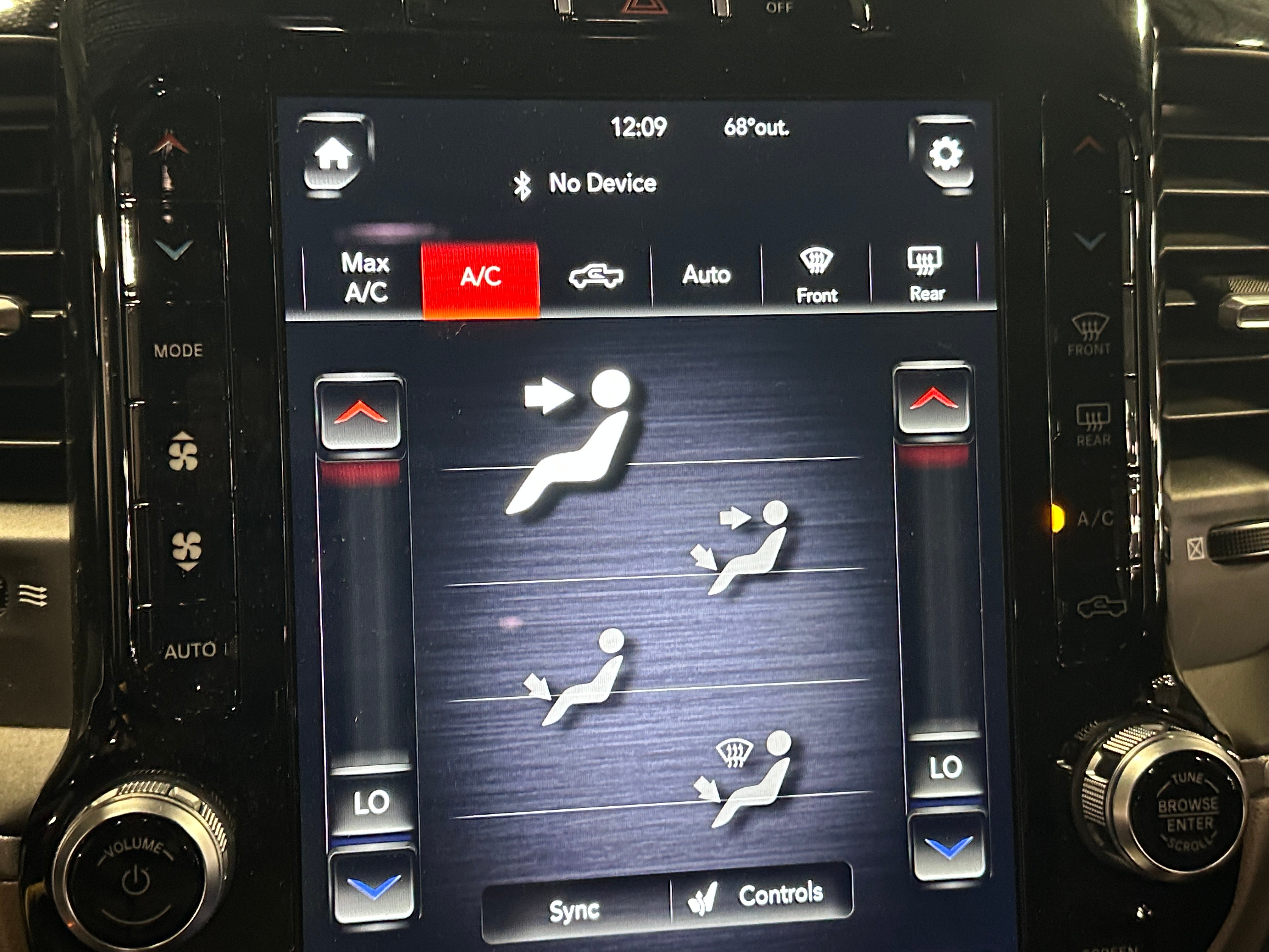 2019 RAM 2500 Laramie 4