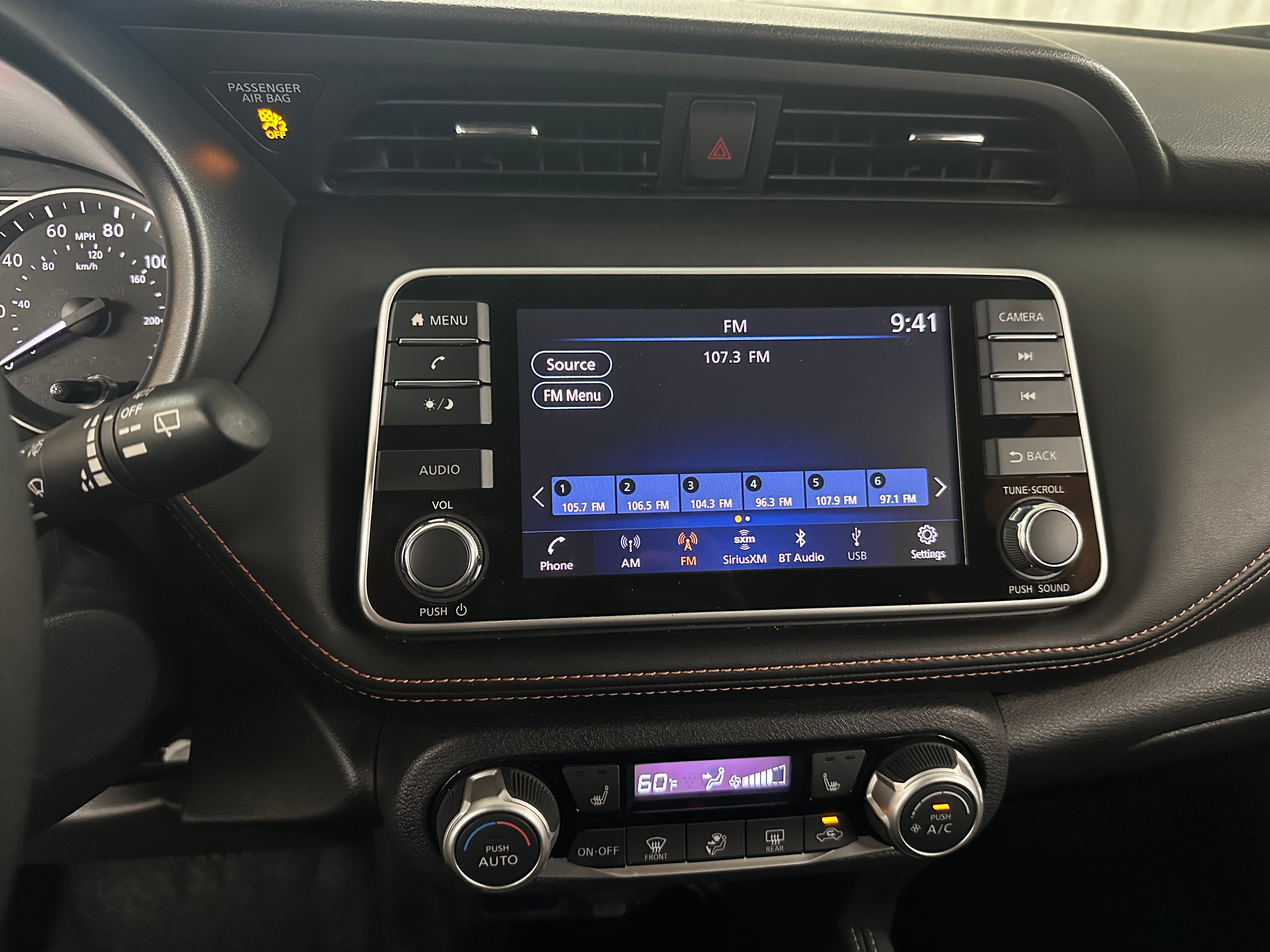 2019 Nissan Kicks SR 3