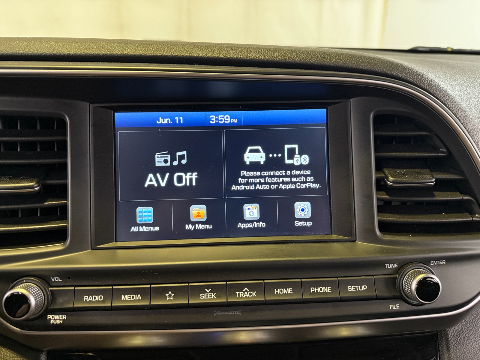 Thumbnail: 2019 Hyundai Elantra - 4