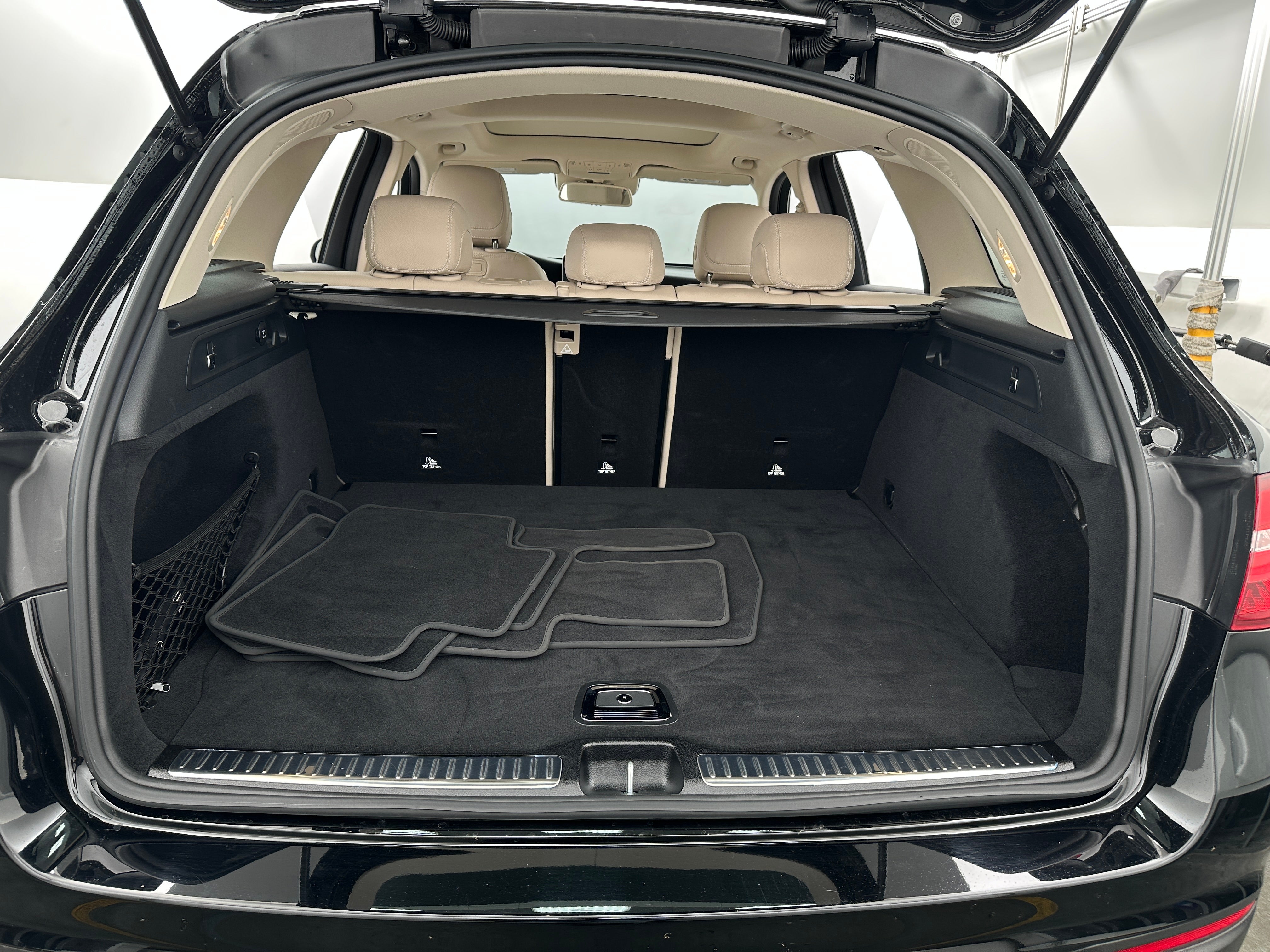 2019 Mercedes-Benz GLC 300 6