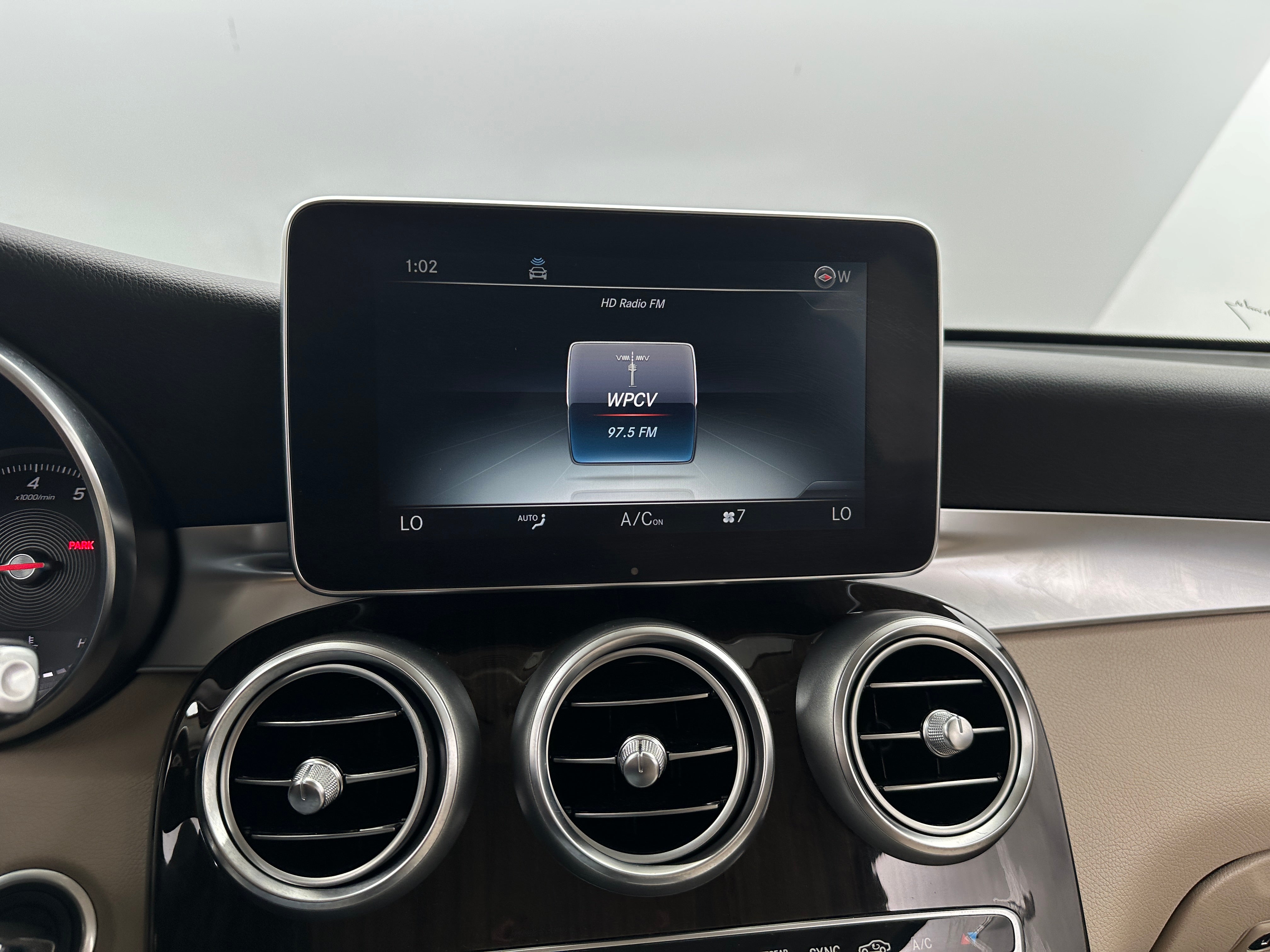 2019 Mercedes-Benz GLC 300 3