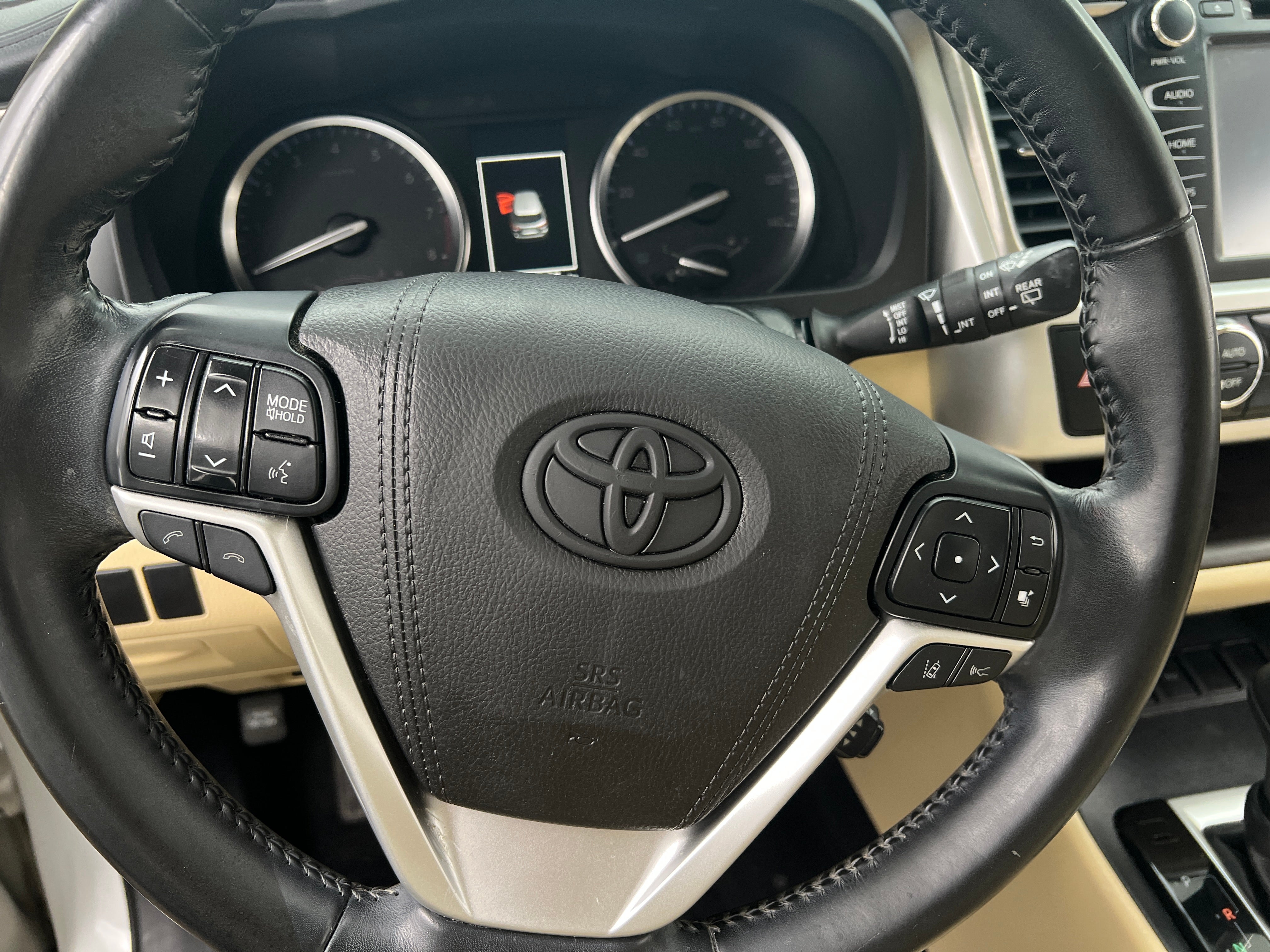 2017 Toyota Highlander XLE 4