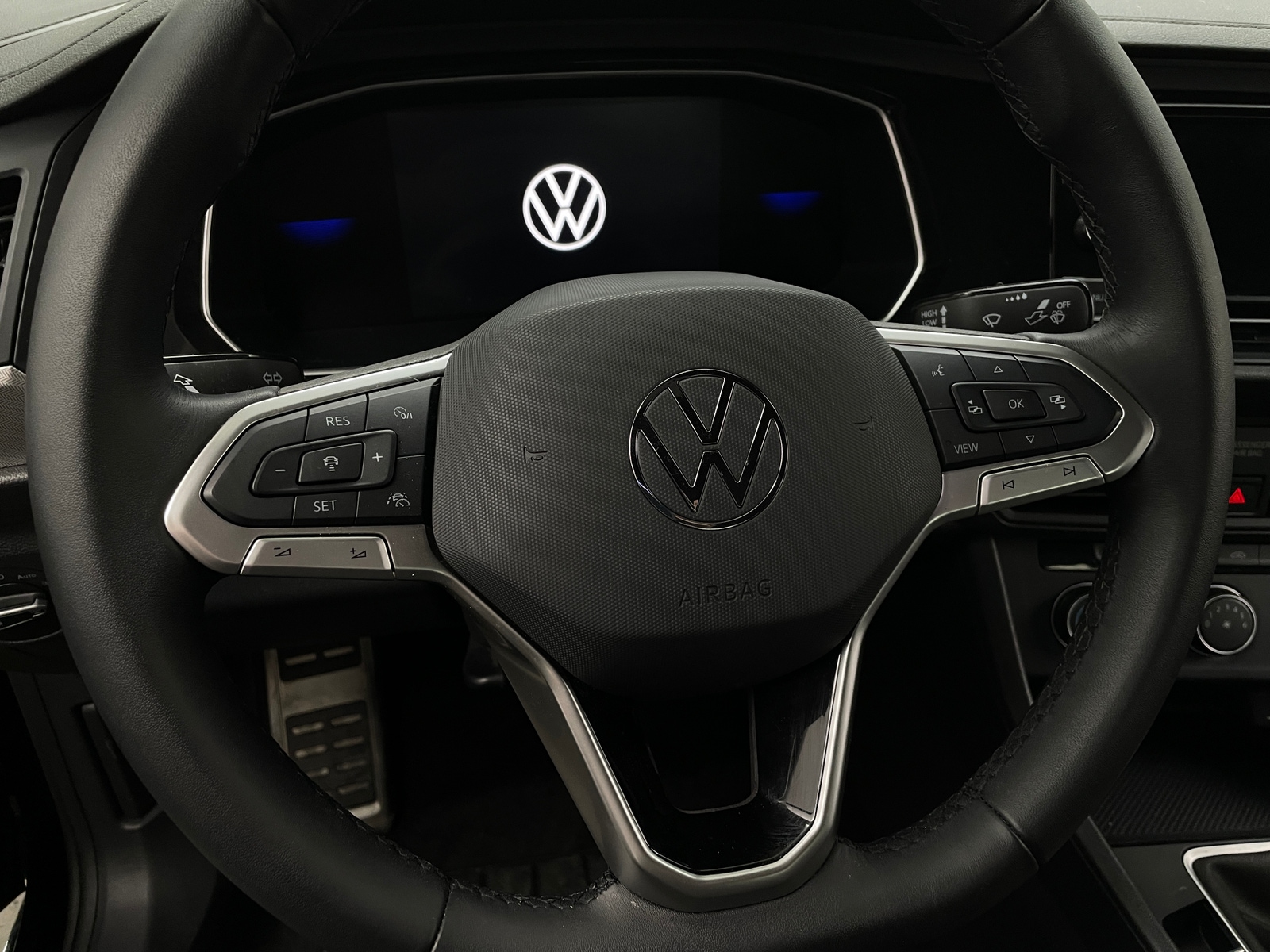 Thumbnail: 2024 Volkswagen Jetta - 5