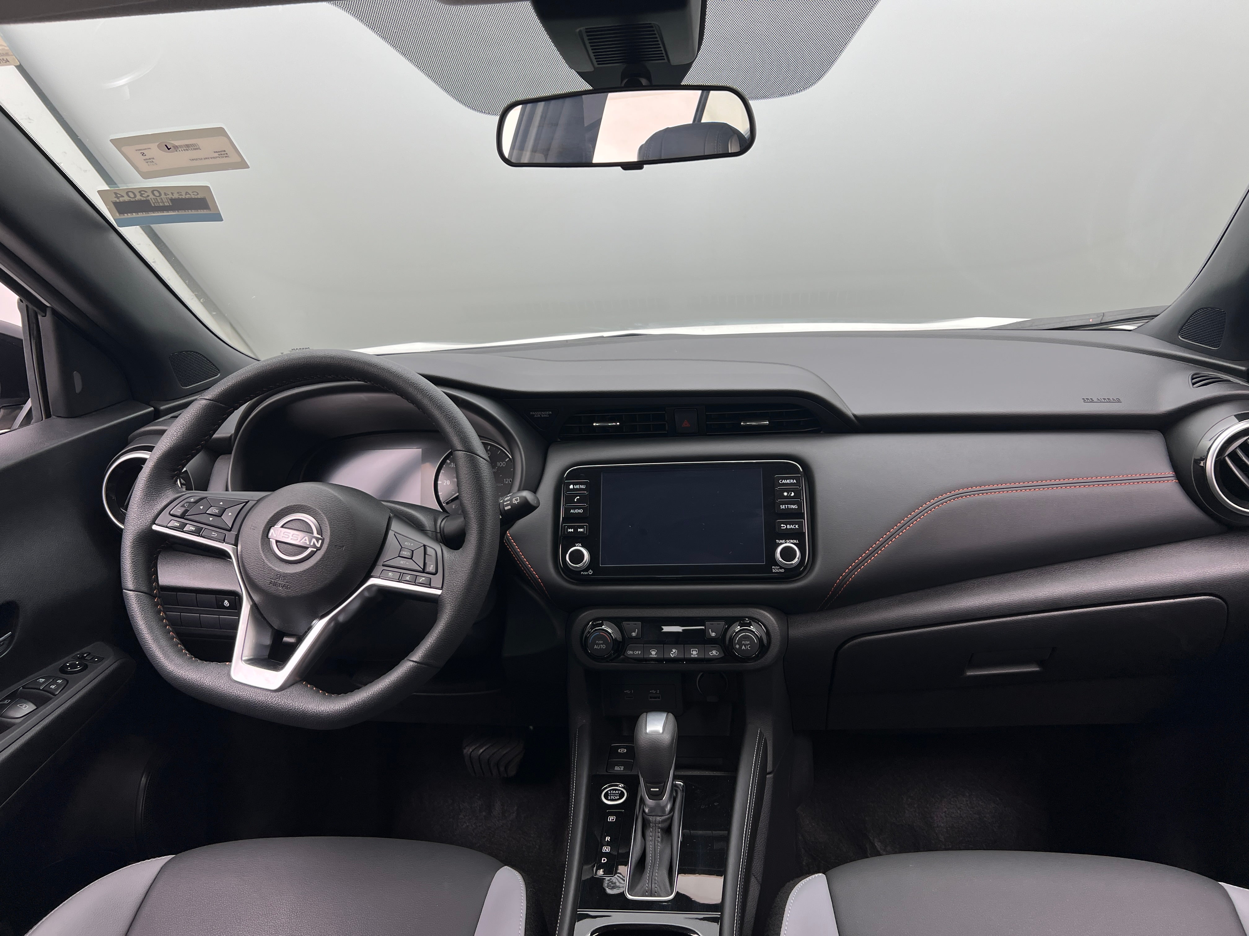 2024 Nissan Kicks SR 3