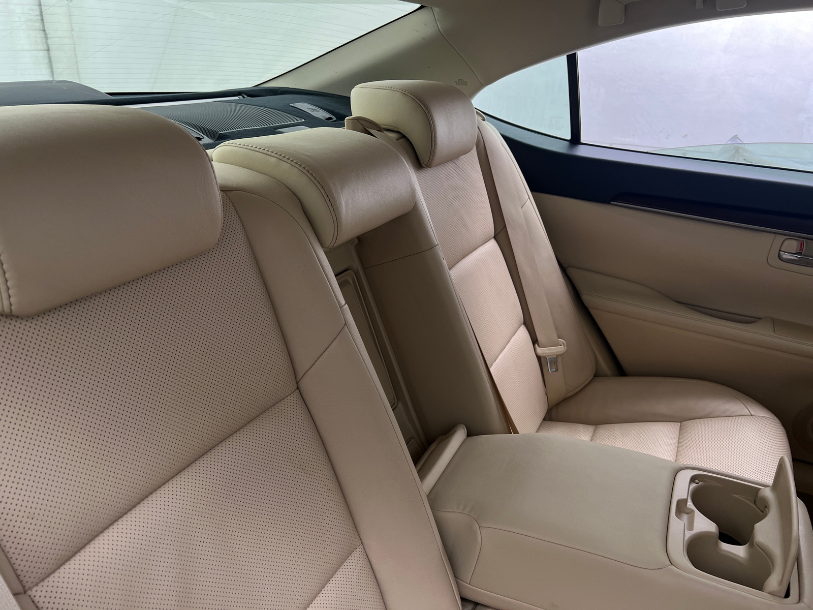 Thumbnail: 2015 Lexus ES - 5