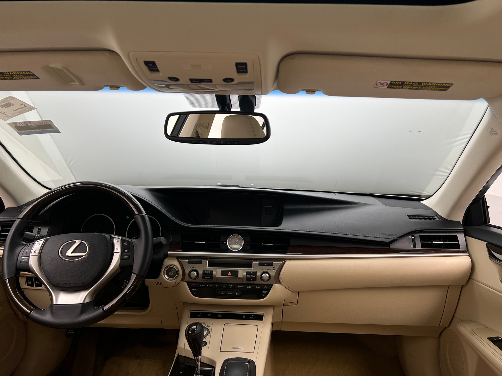 Thumbnail: 2015 Lexus ES - 2