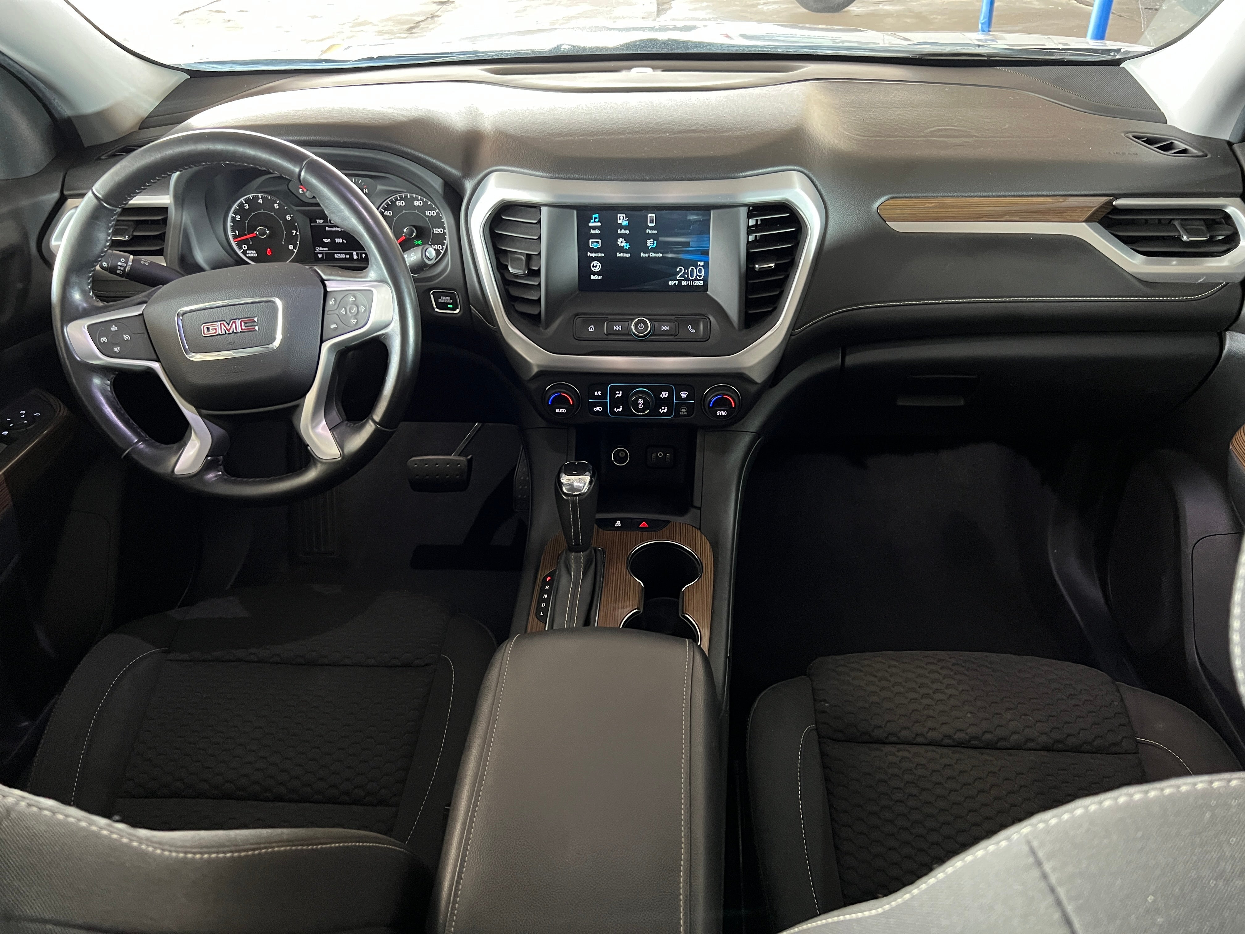 2019 GMC Acadia SLE 3