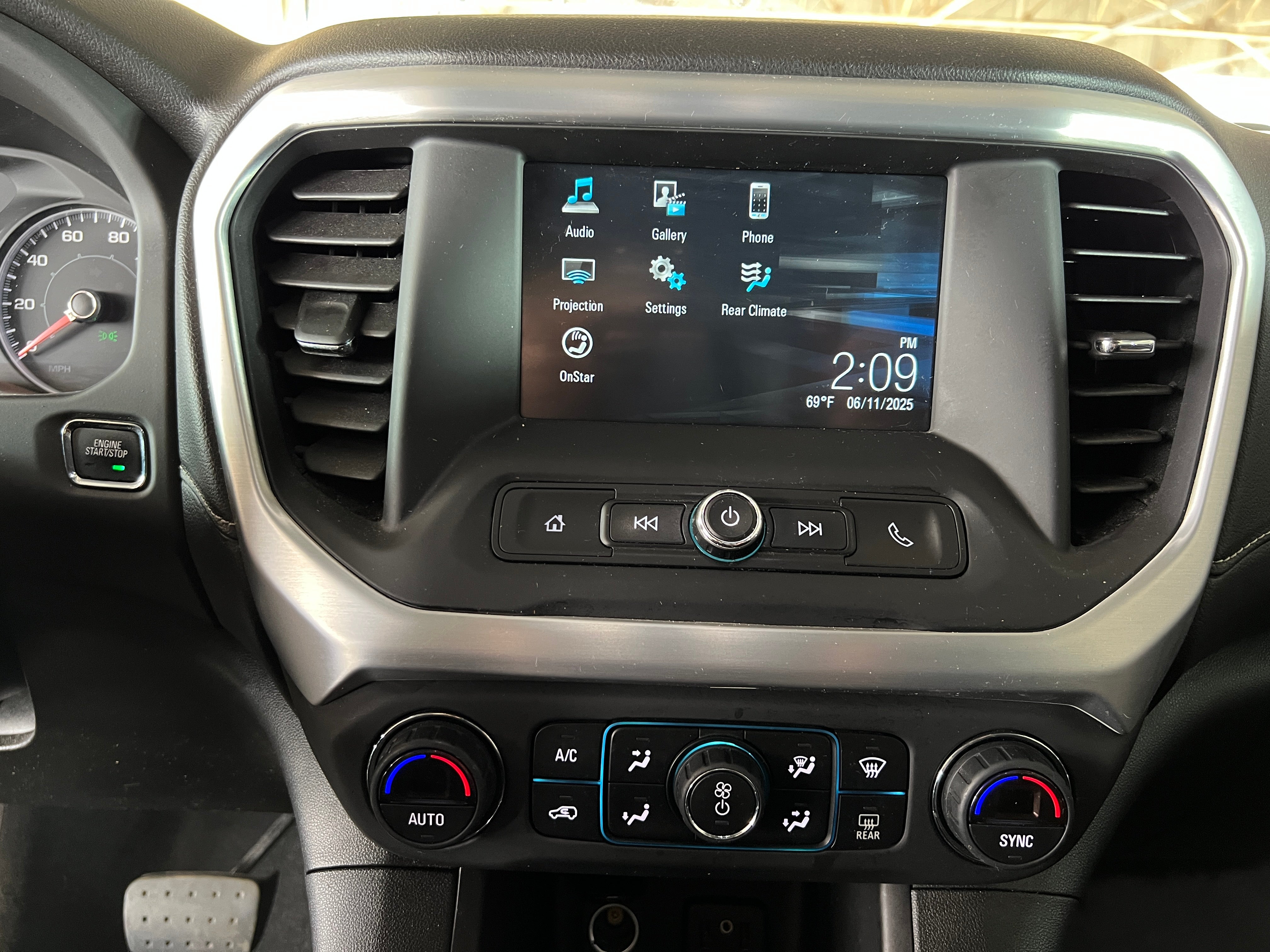 2019 GMC Acadia SLE 4
