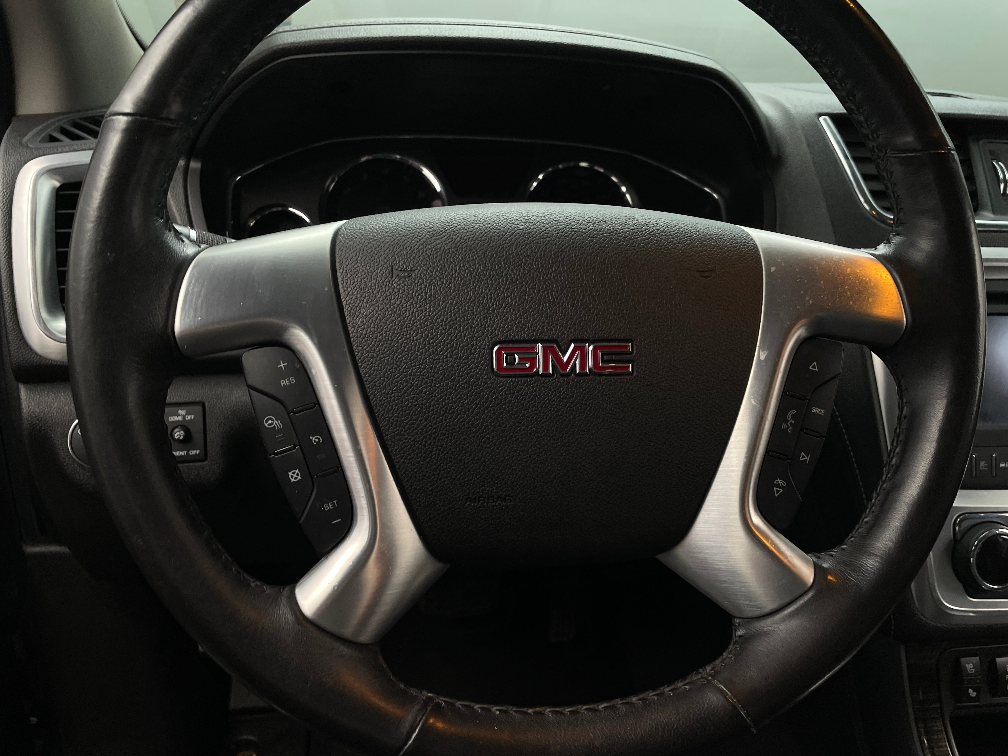 2017 GMC Acadia  5