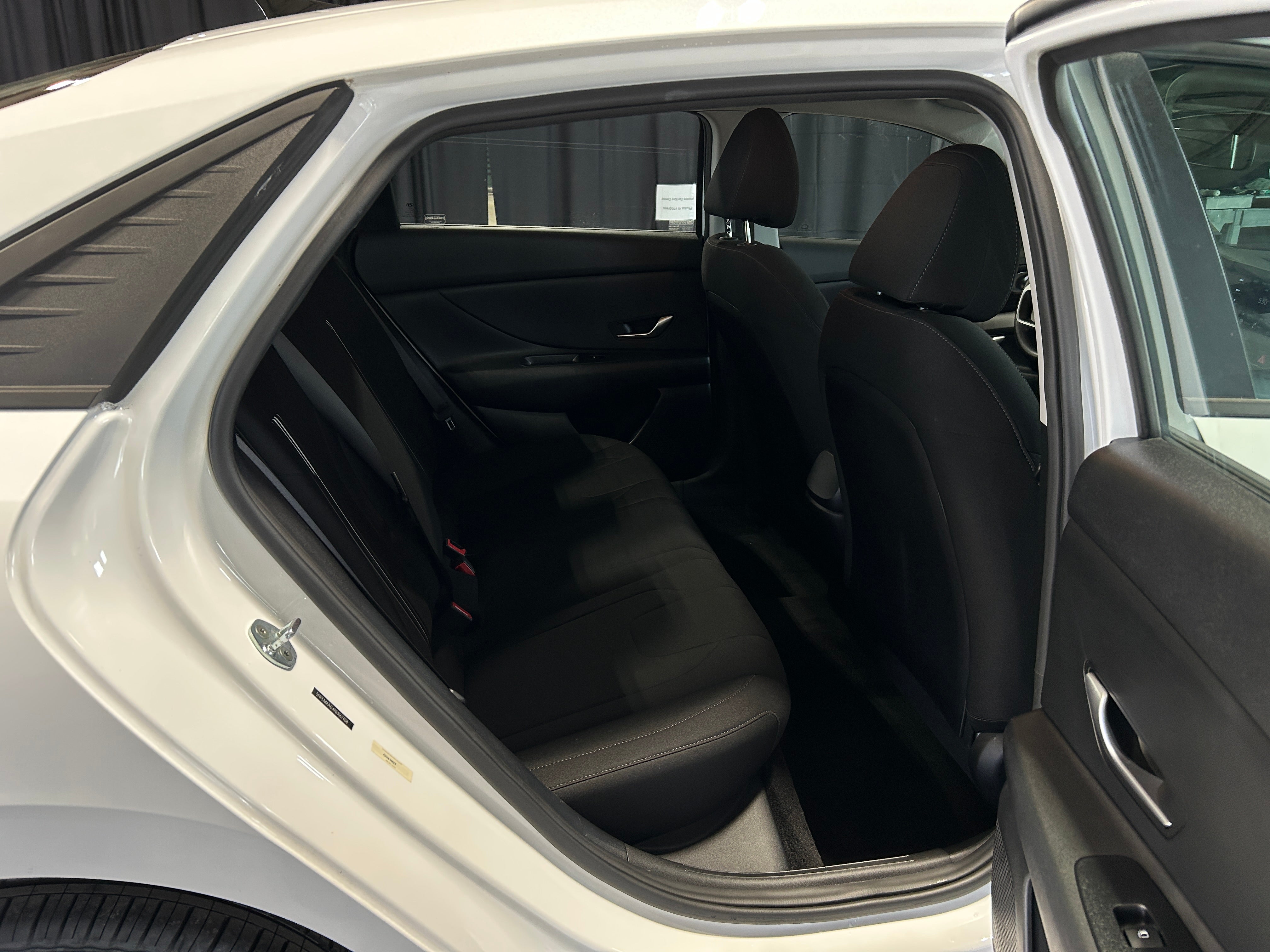 Thumbnail: 2022 Hyundai Elantra - 6