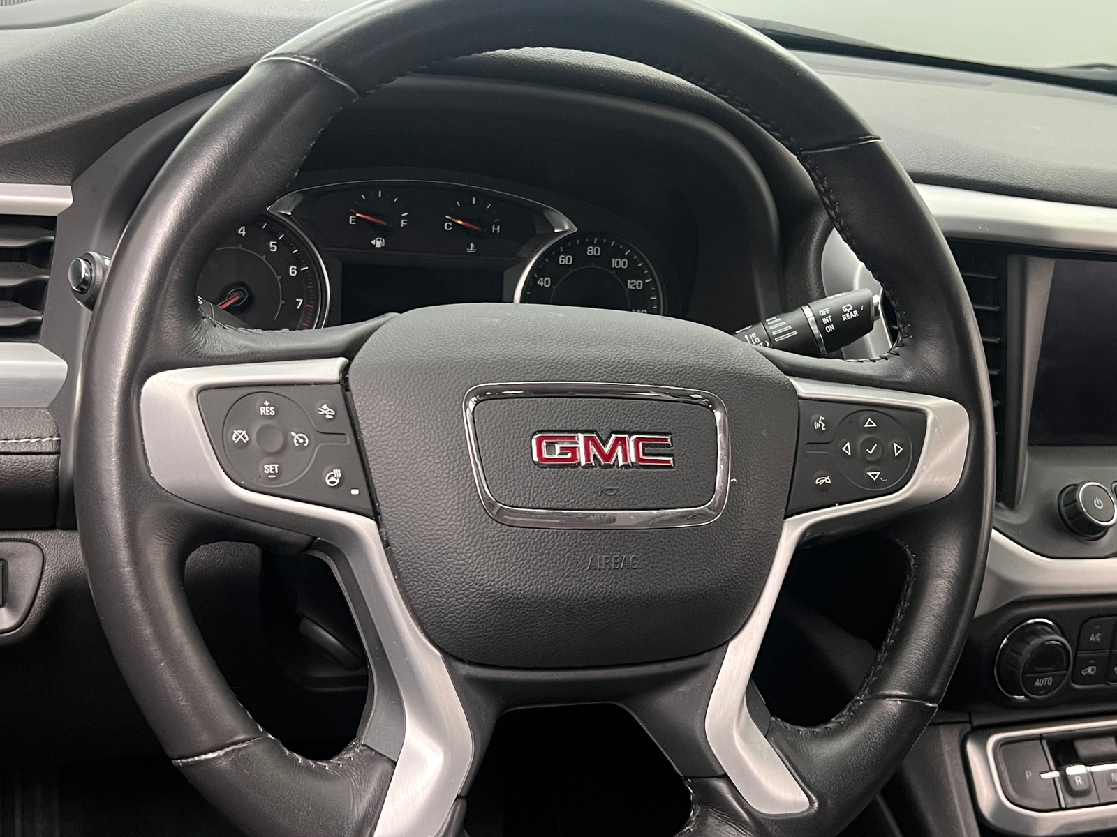Thumbnail: 2022 GMC Acadia - 4