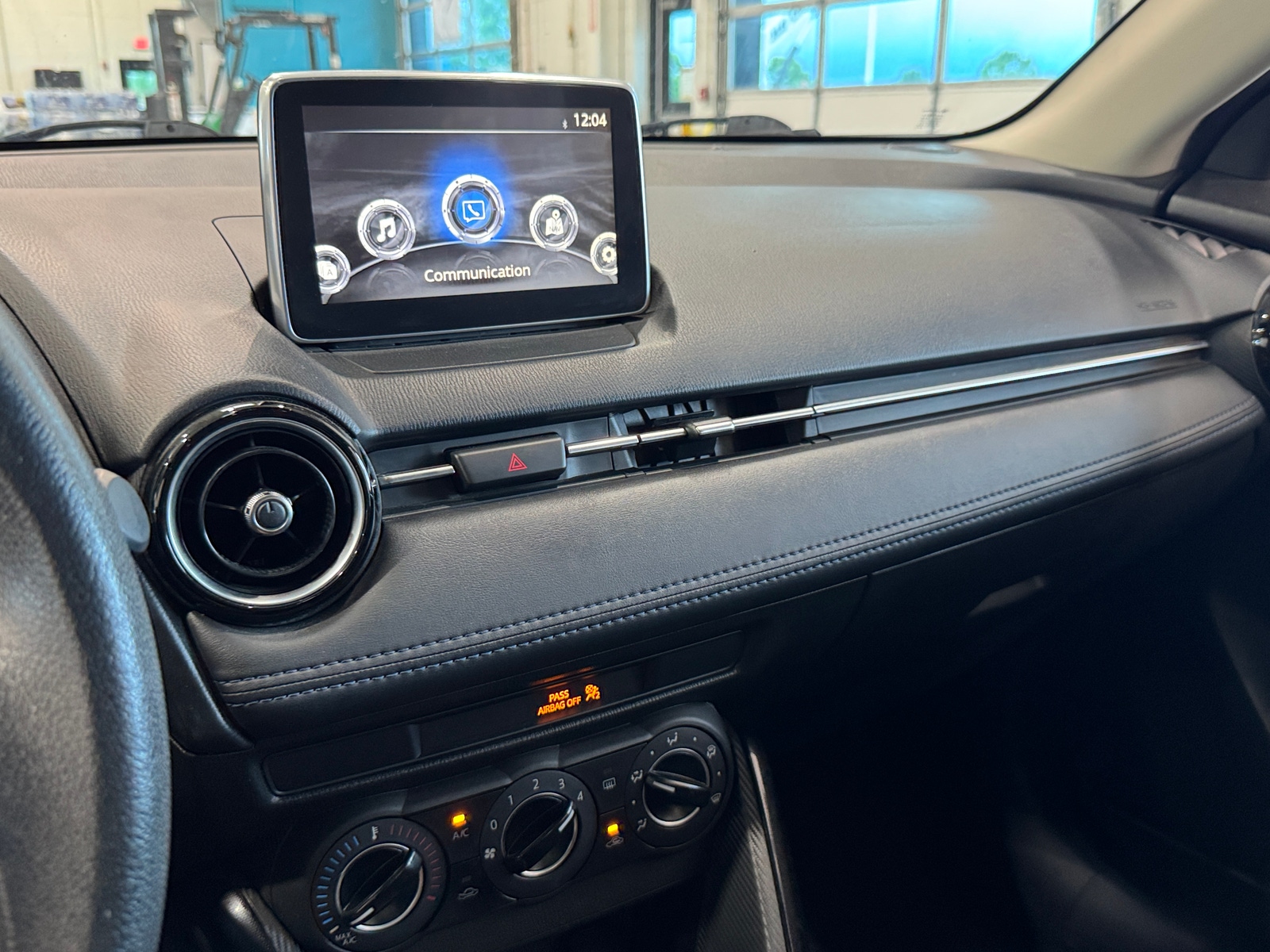 Thumbnail: 2017 Toyota Yaris iA - 4