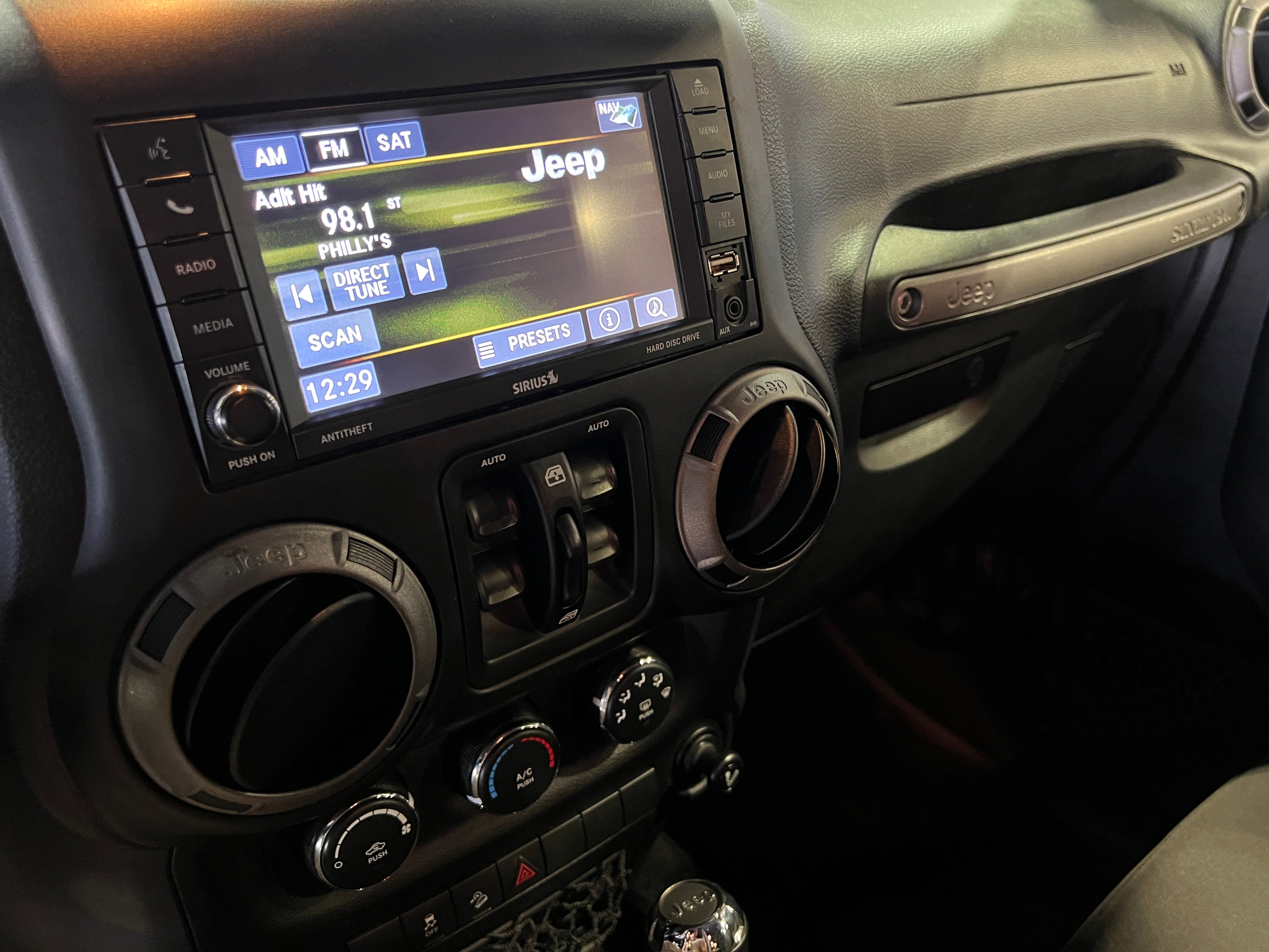 2016 Jeep Wrangler Unlimited Sport S 4