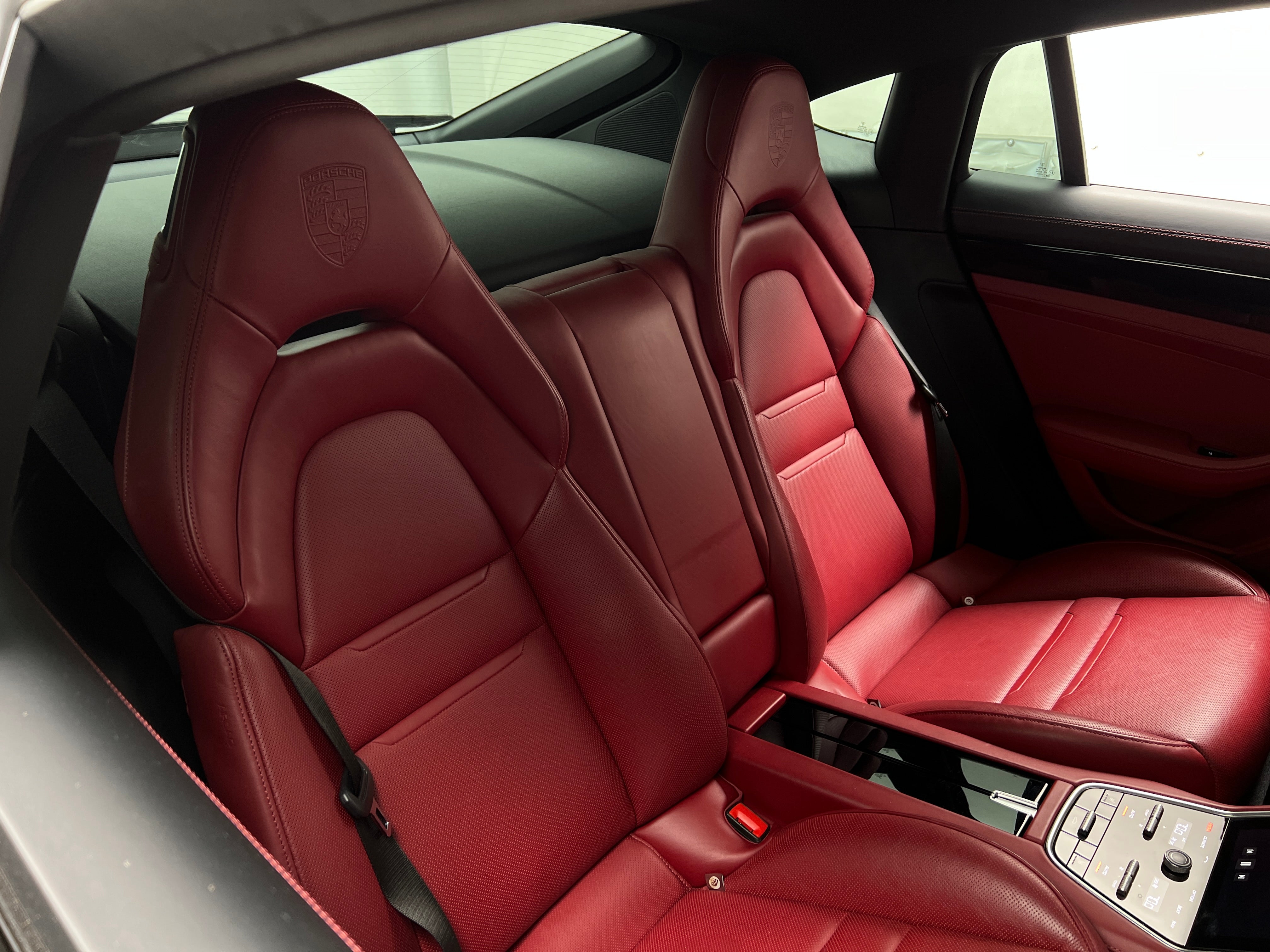 2018 Porsche Panamera 4S 5