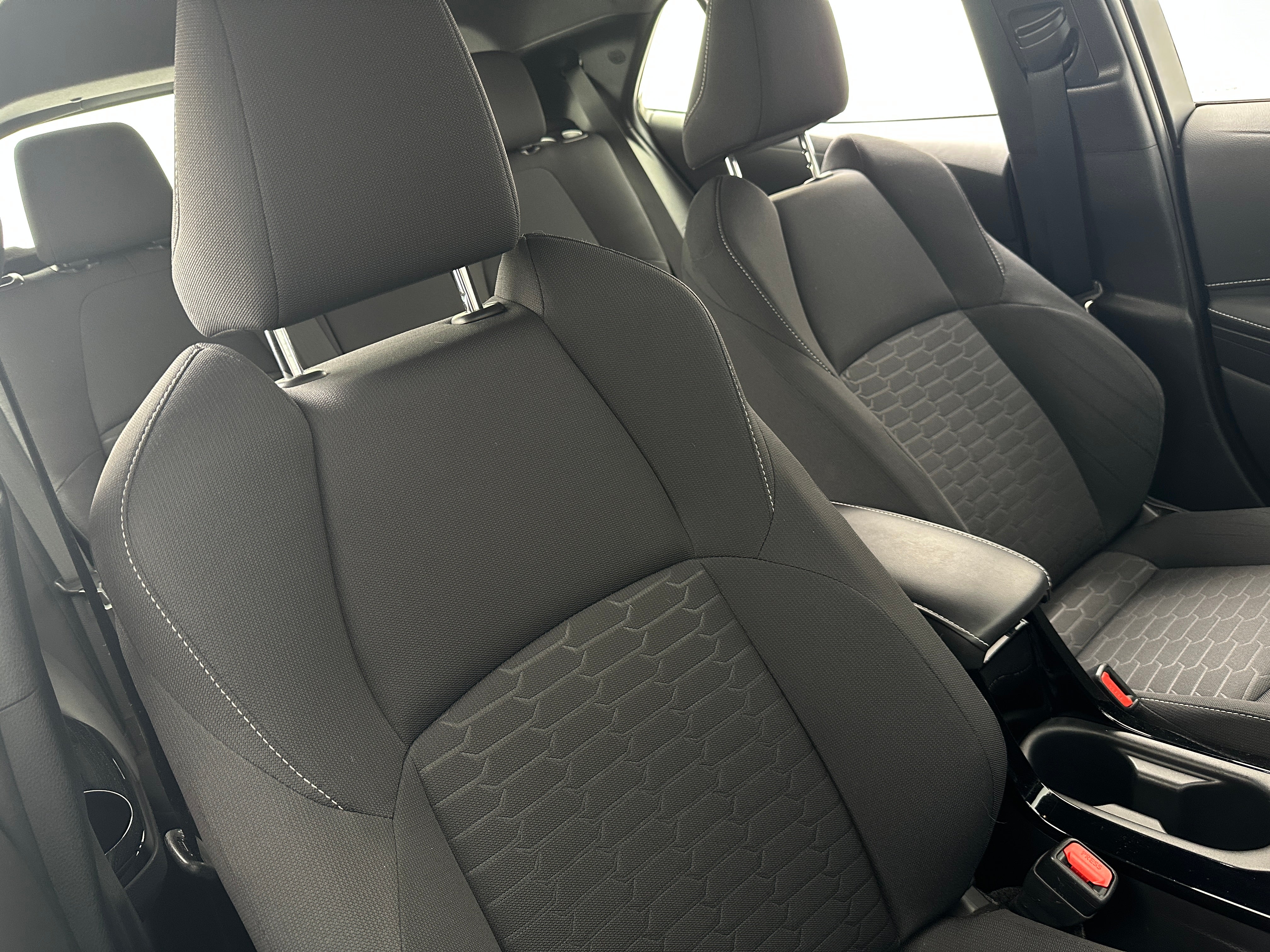 2021 Toyota Corolla SE 2