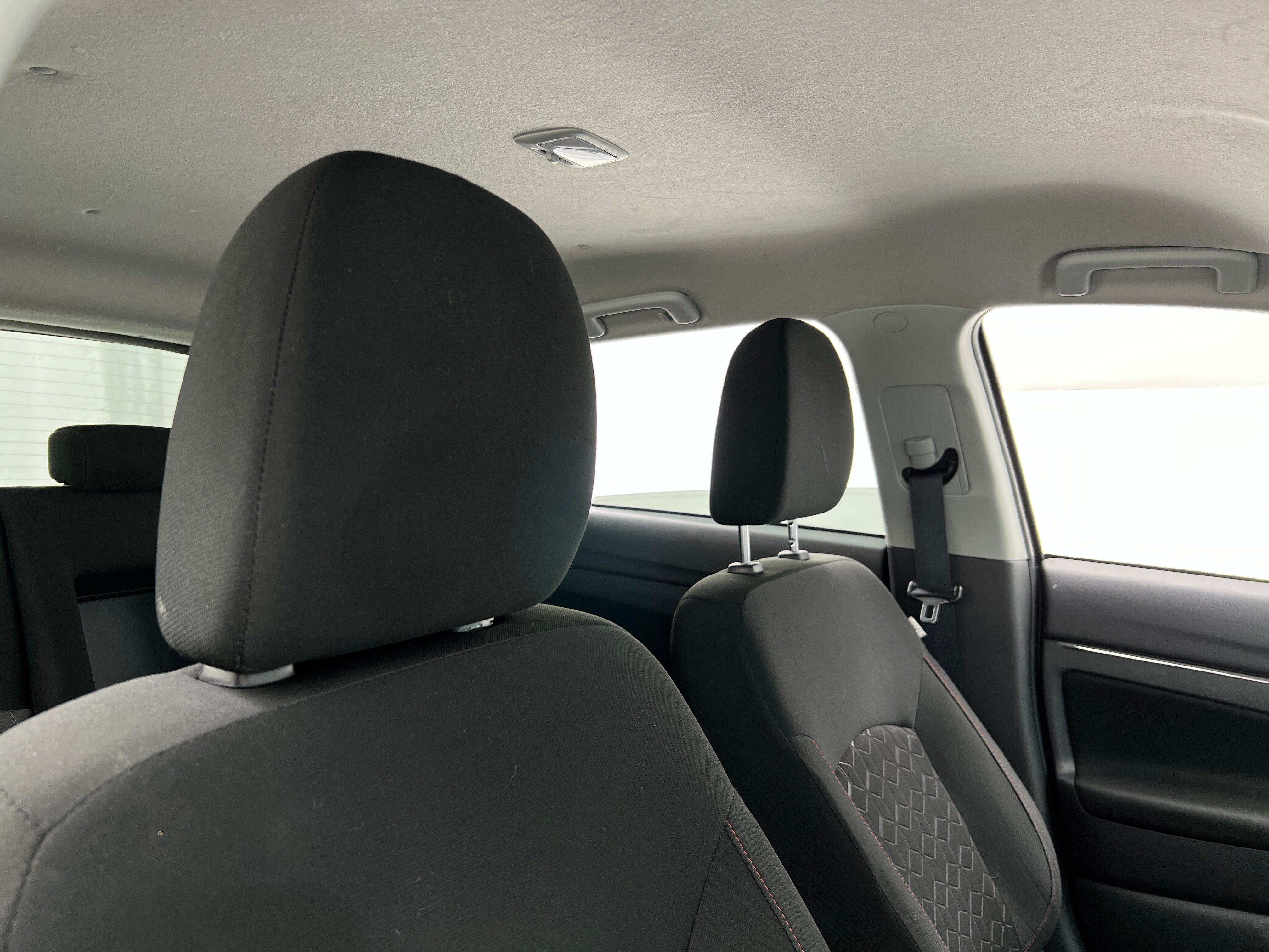 2024 Mitsubishi Outlander Sport LE 2