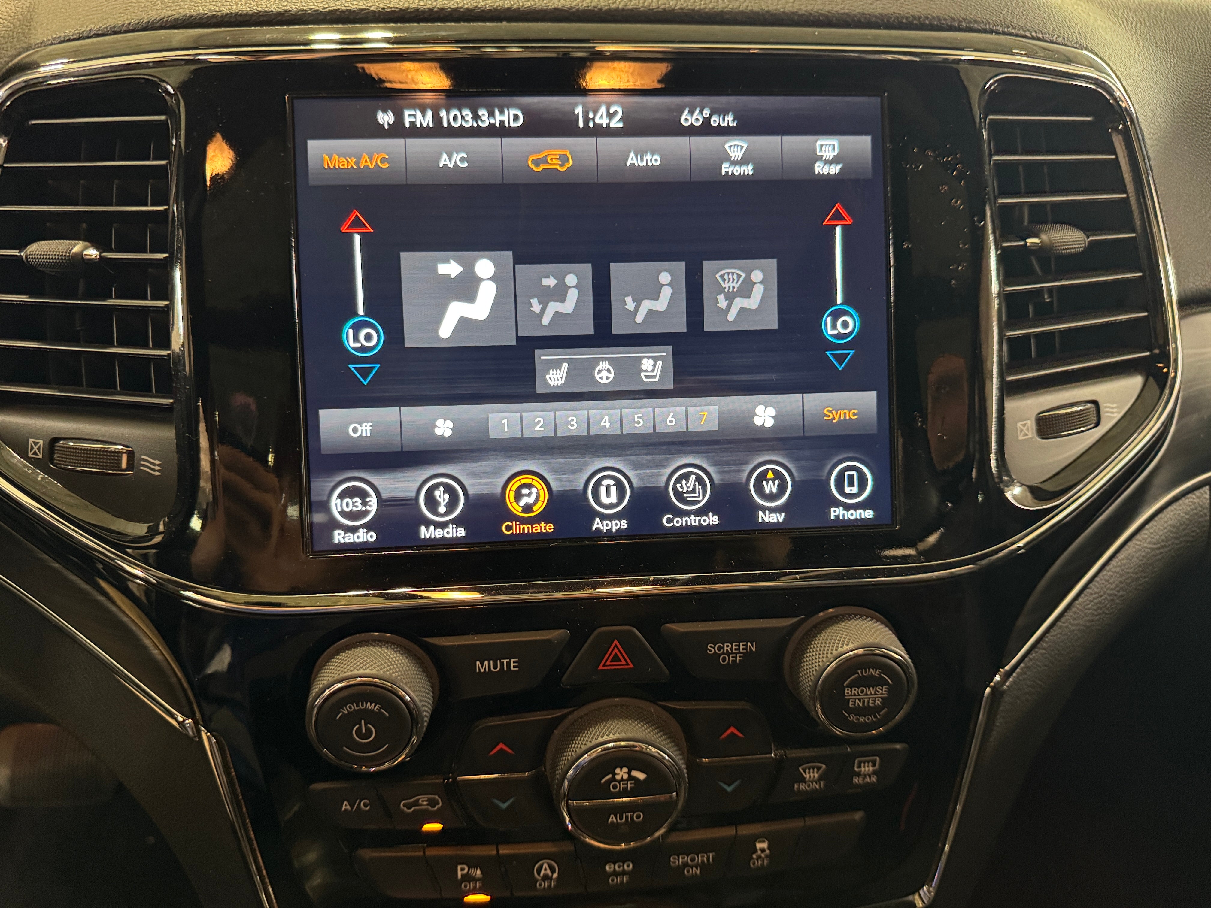 2019 Jeep Grand Cherokee Limited Edition 3