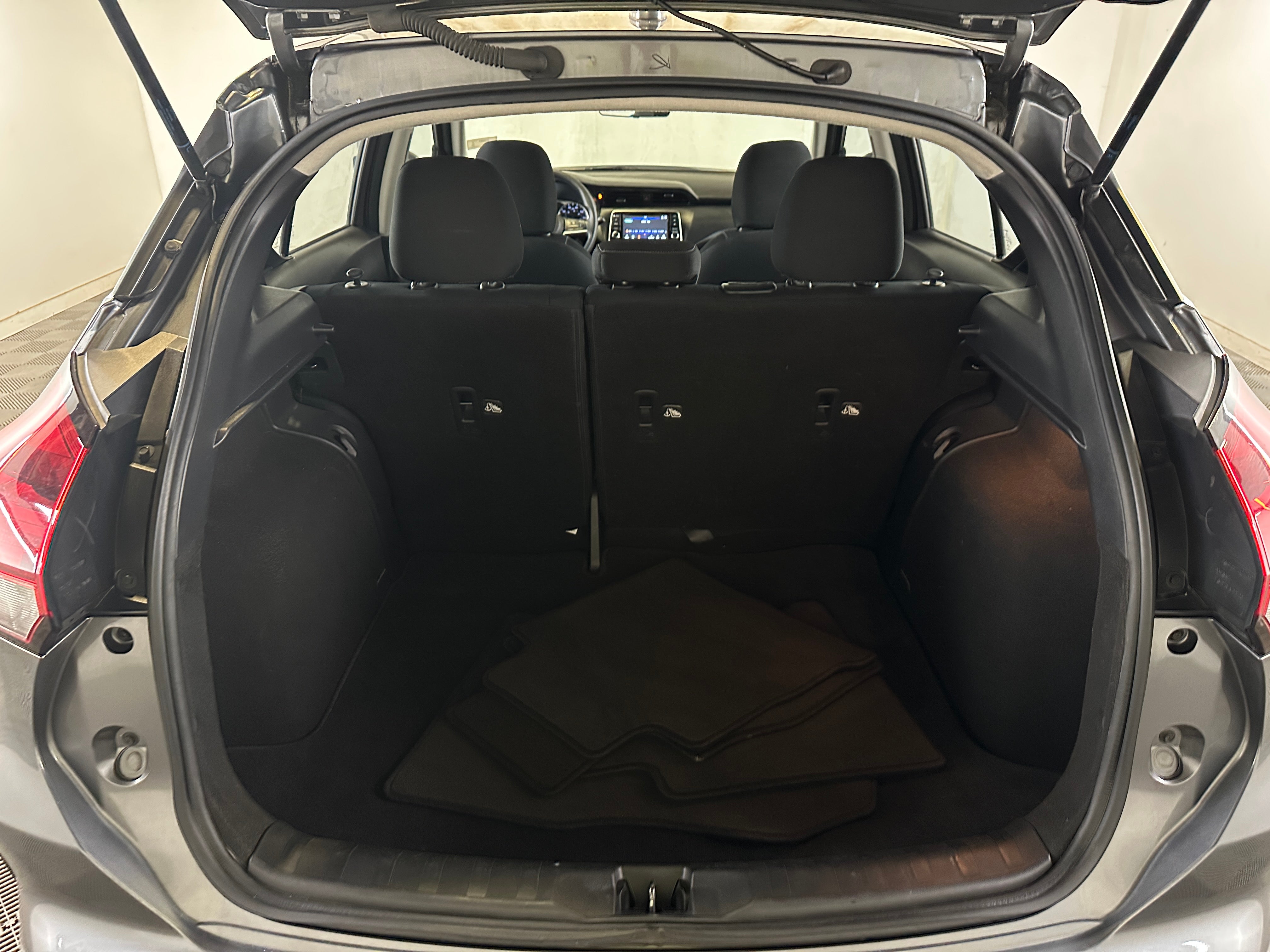 2022 Nissan Kicks S 7