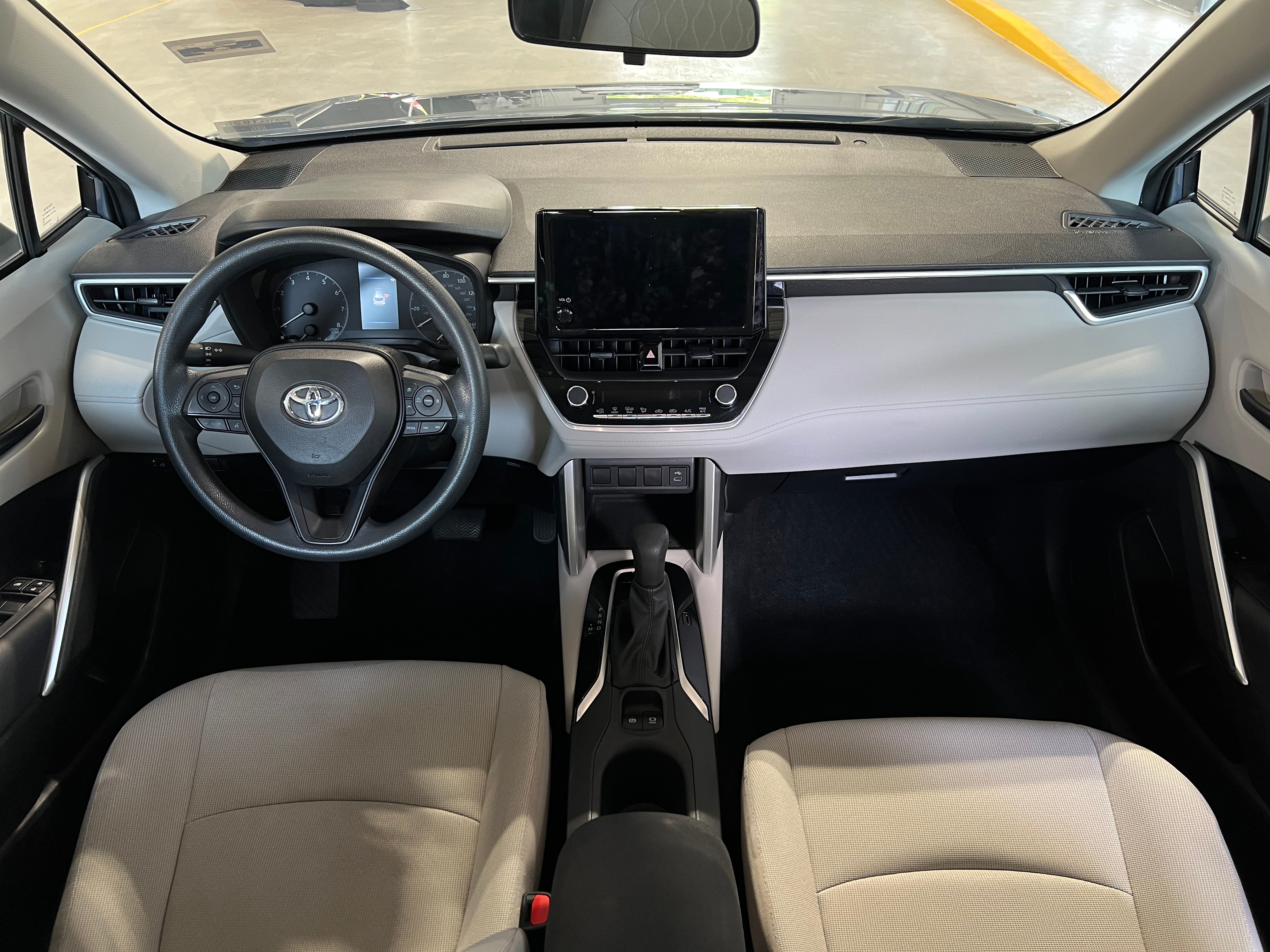 2023 Toyota Corolla Cross L 3