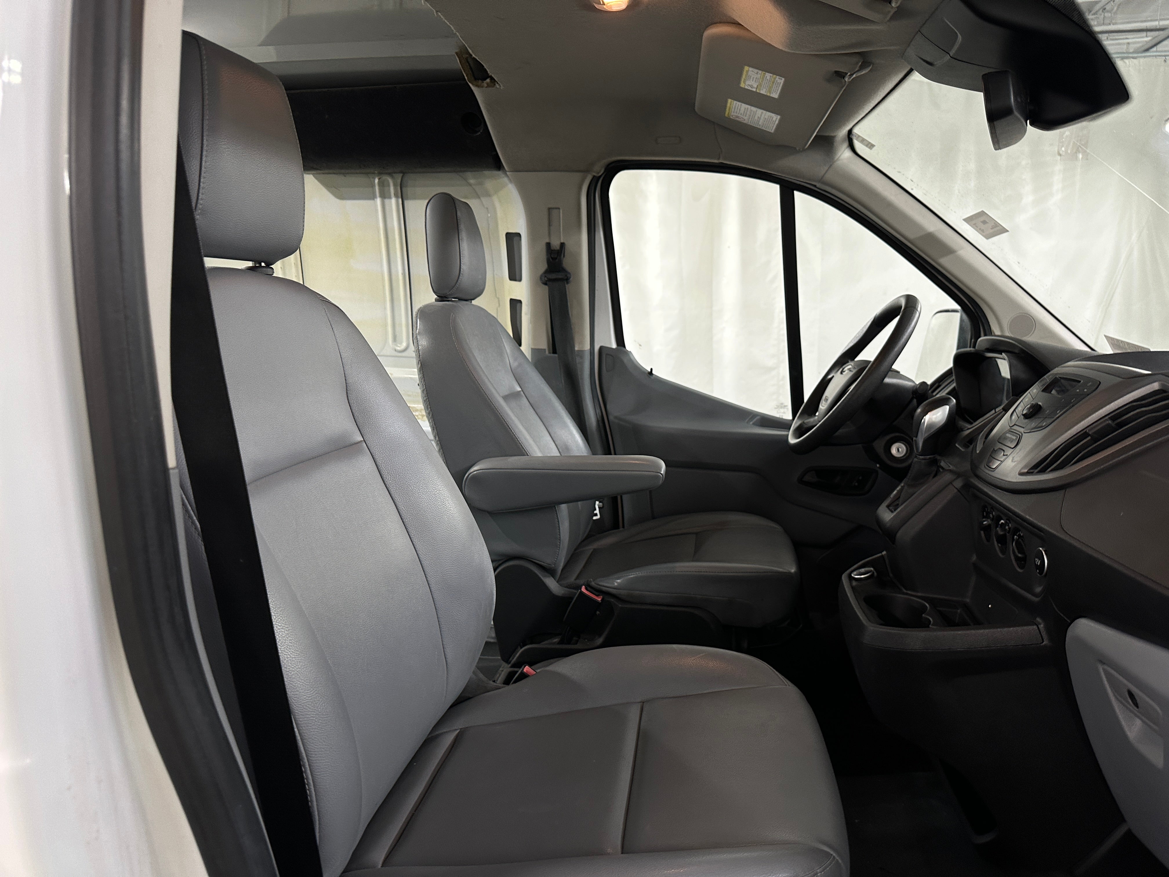 2018 Ford Transit Series 150 2
