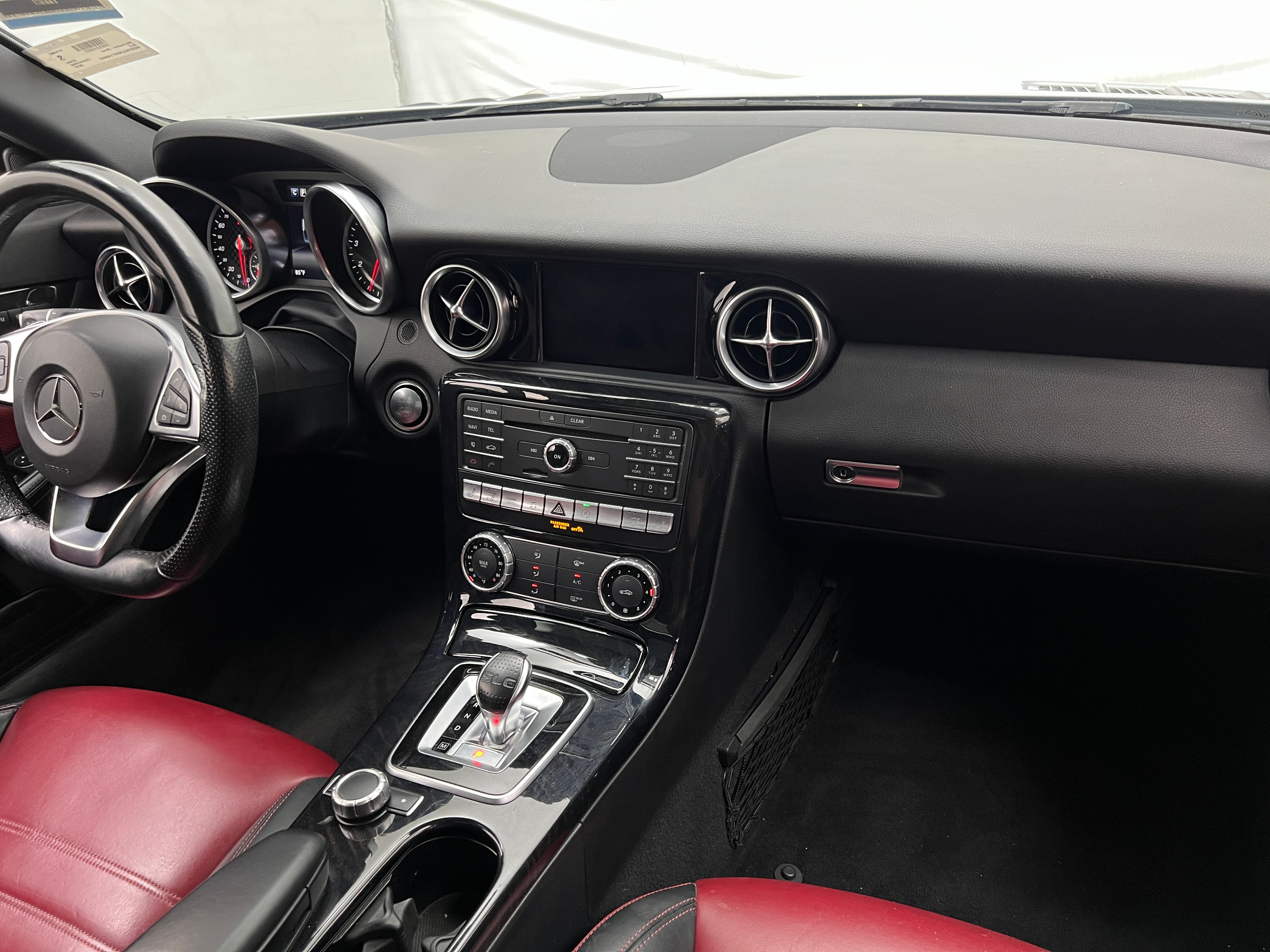 2017 Mercedes-Benz SLC 300 2